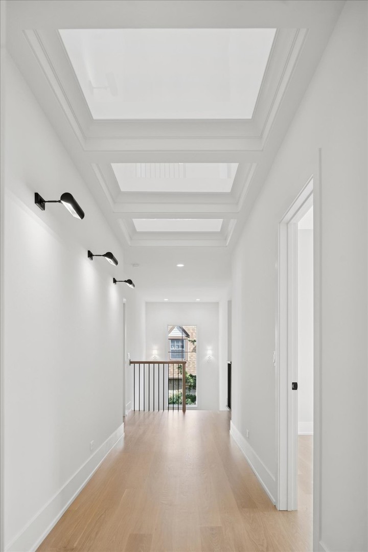 580 S Kearsage Avenue