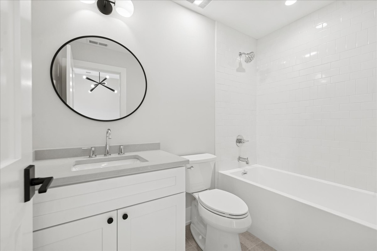 580 S Kearsage Avenue