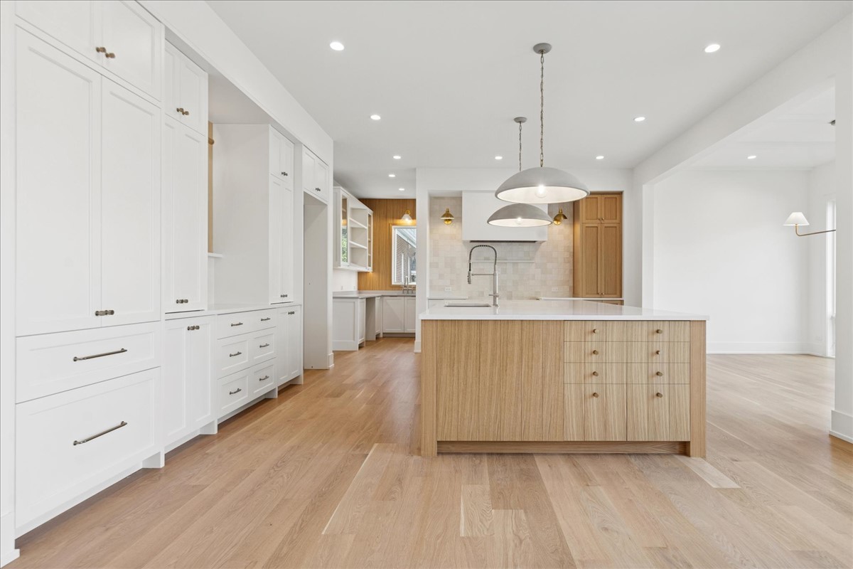 580 S Kearsage Avenue