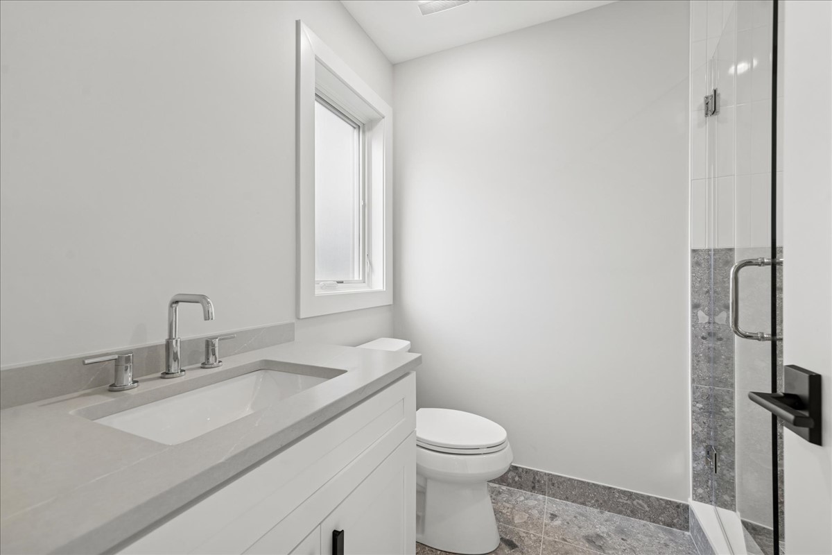 580 S Kearsage Avenue