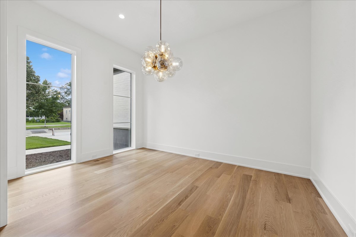 580 S Kearsage Avenue