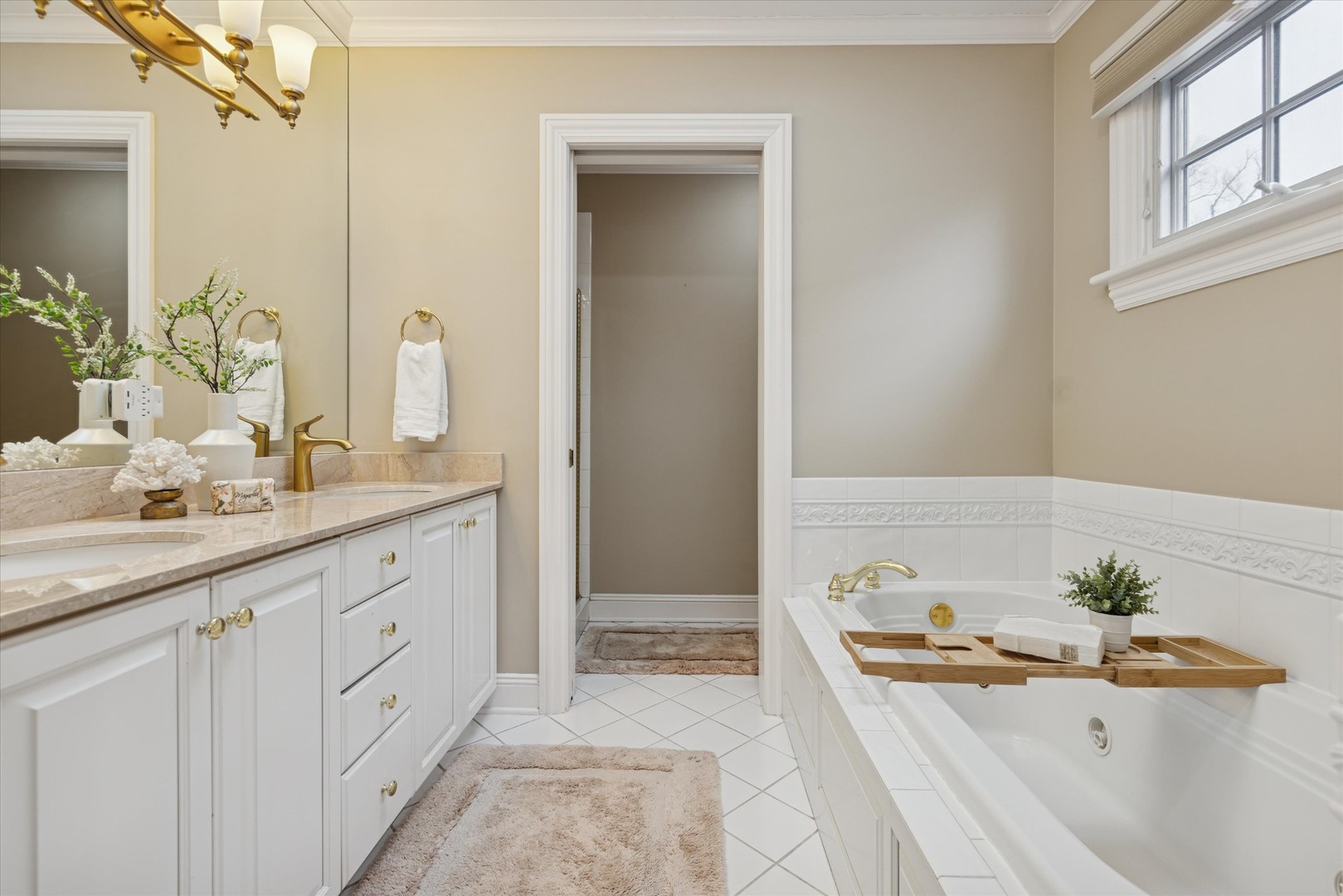 254 W Claremont Street