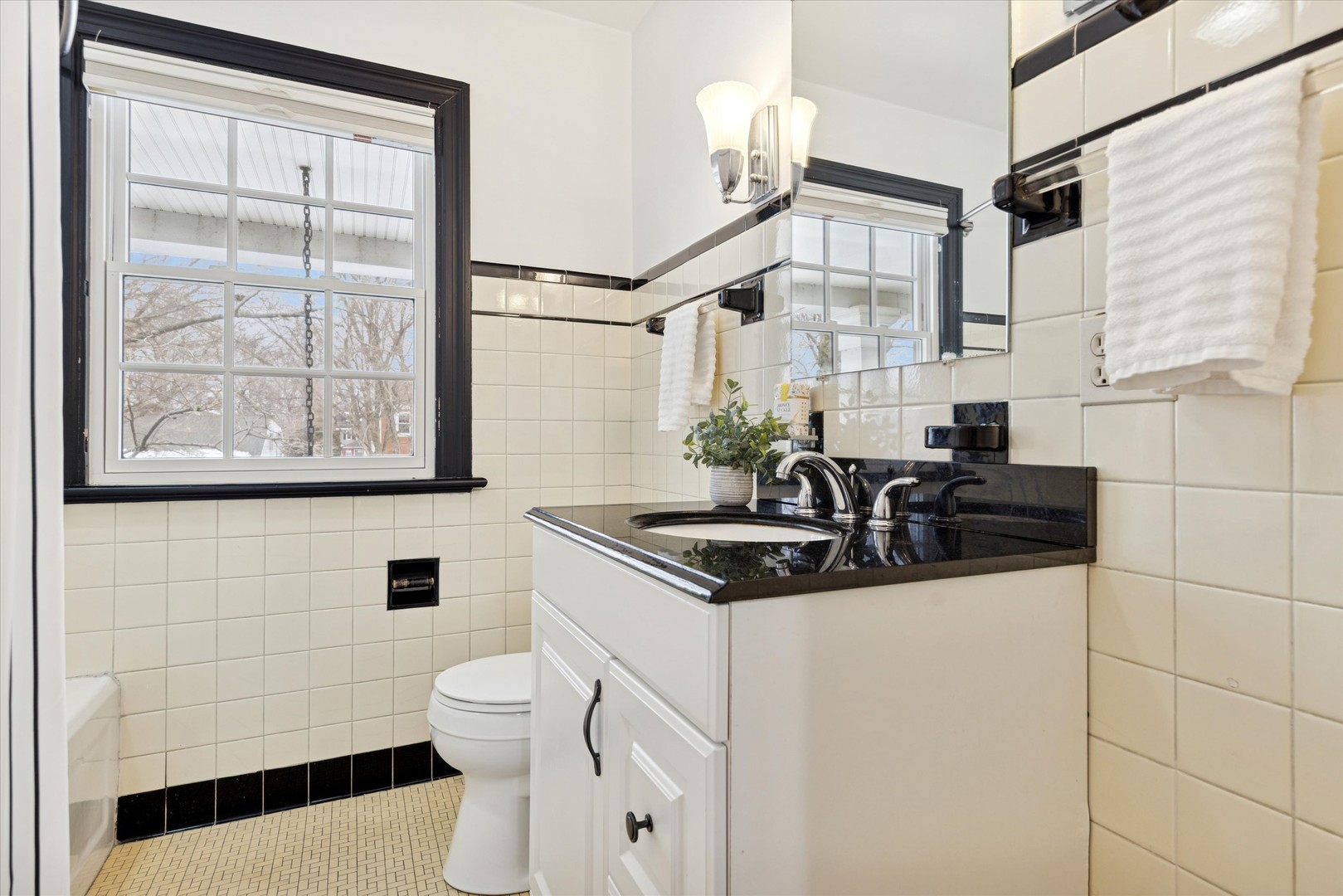 254 W Claremont Street