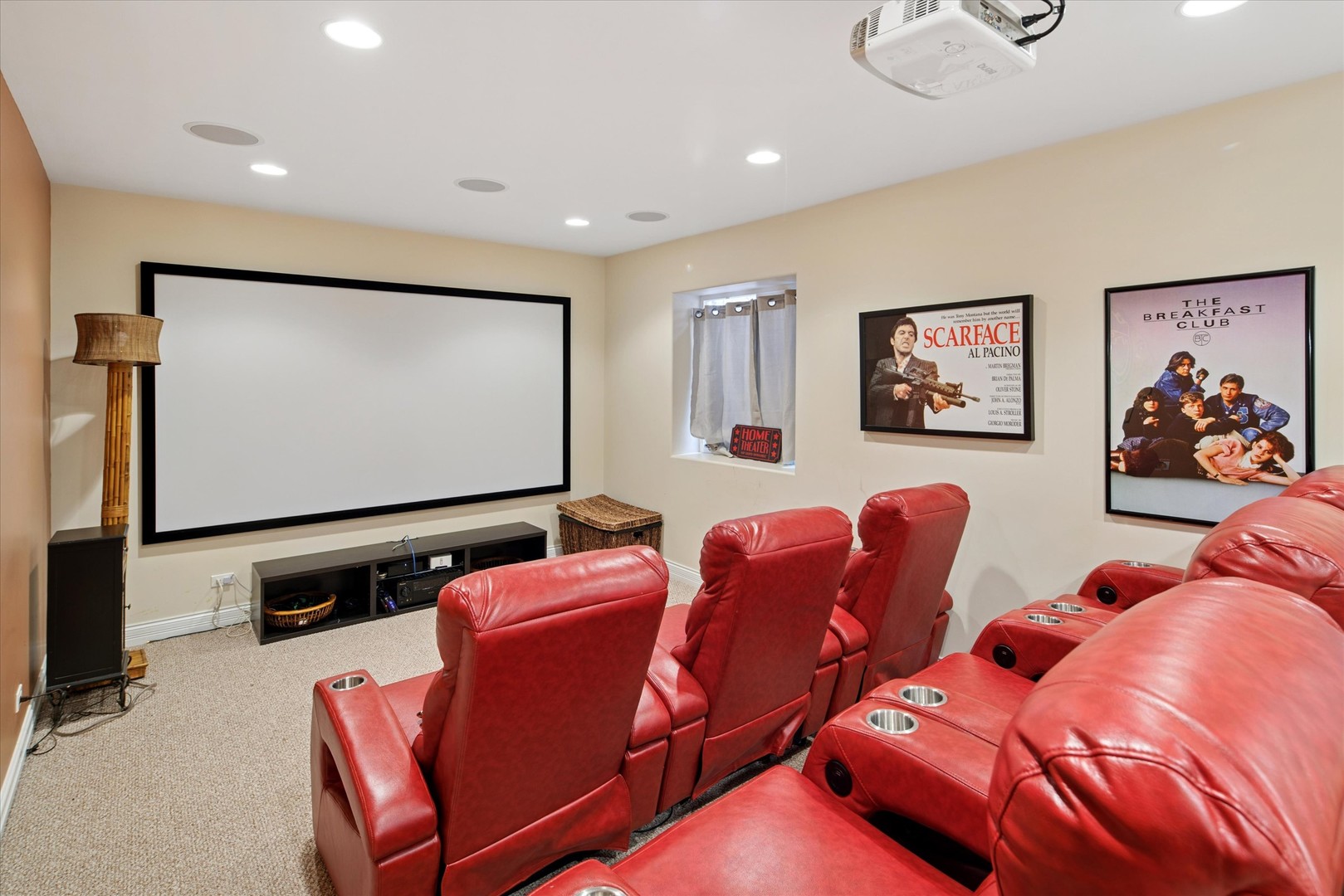 594 S Fairfield Avenue