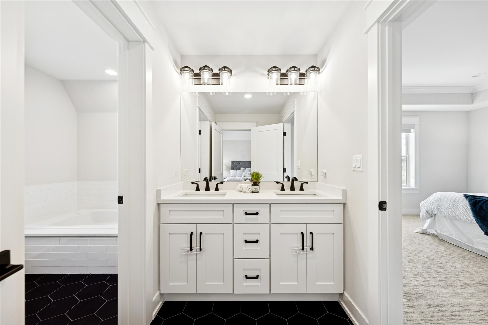 432 N Ridgeland Avenue