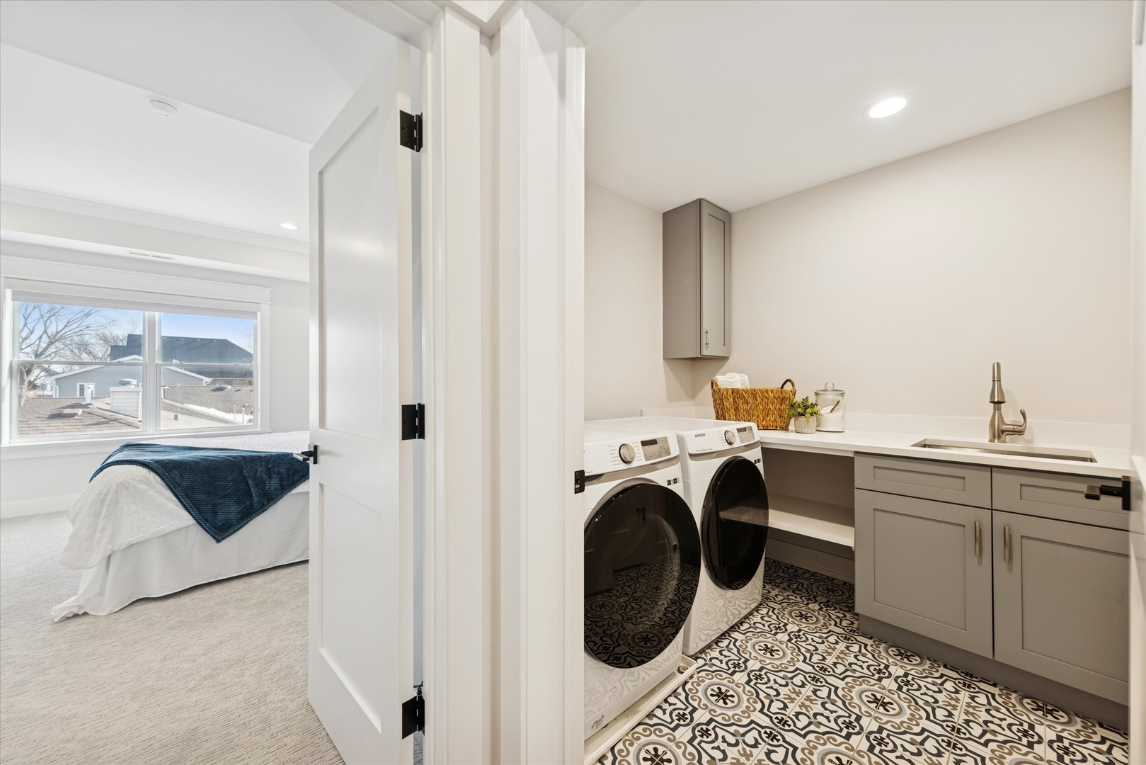 432 N Ridgeland Avenue