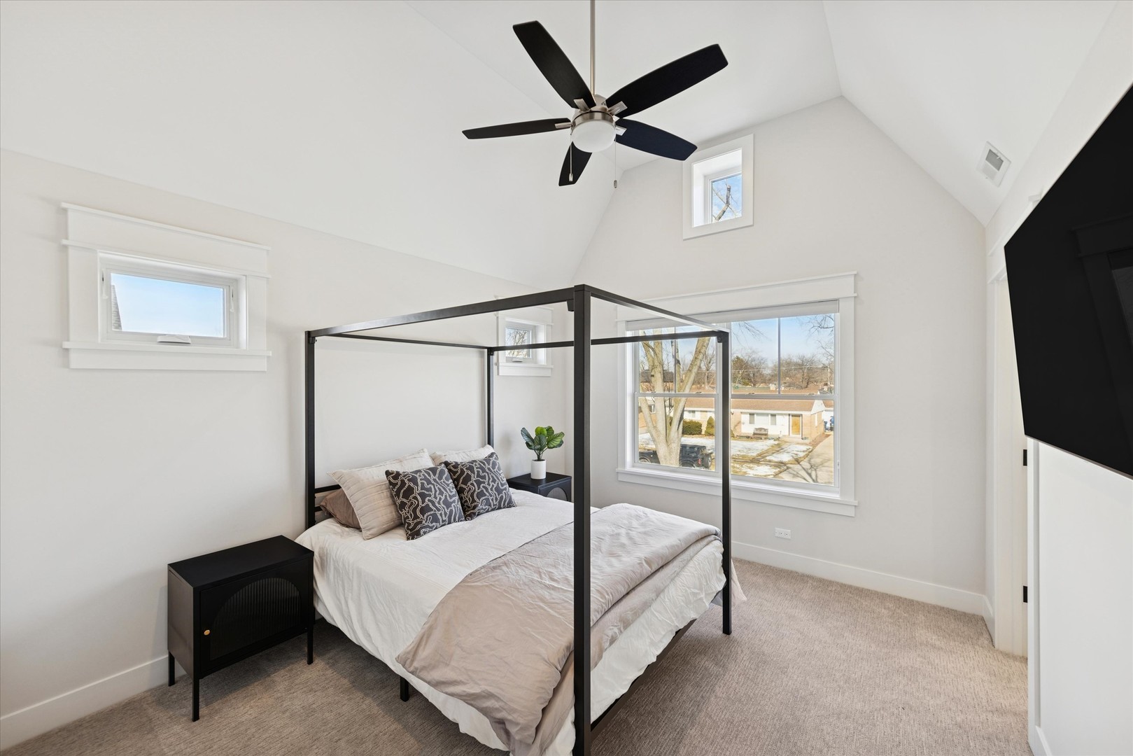 432 N Ridgeland Avenue