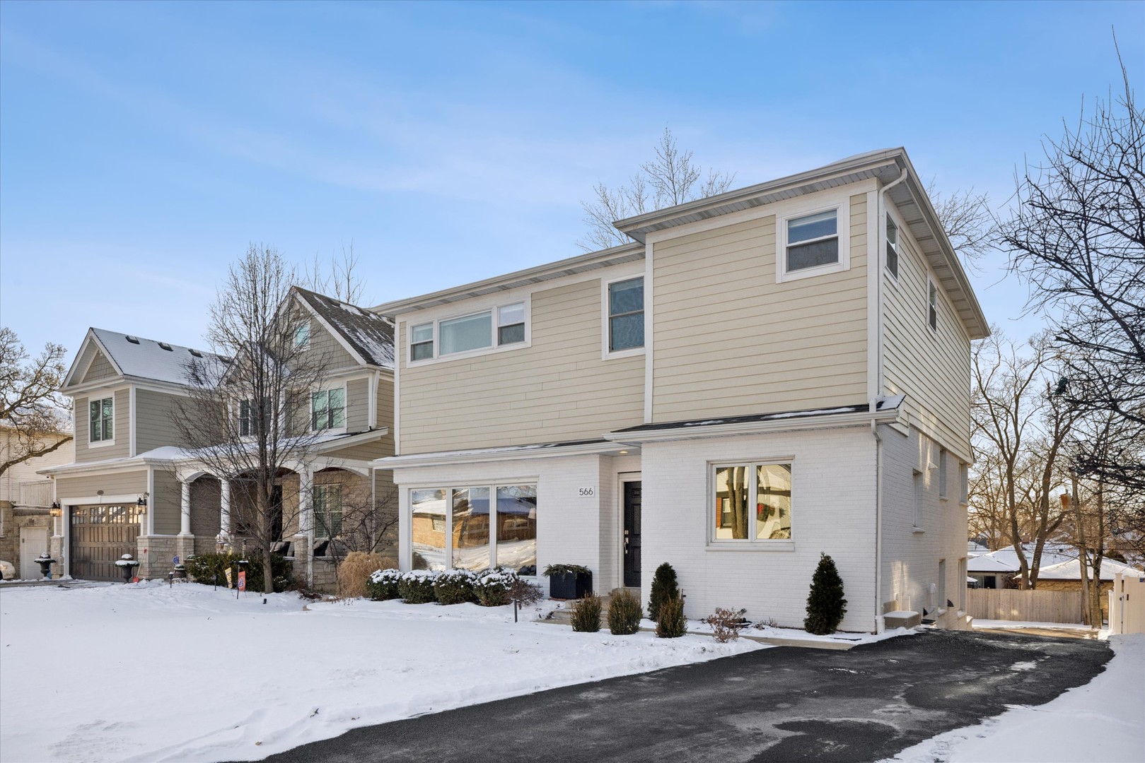 566 S Cedar Avenue