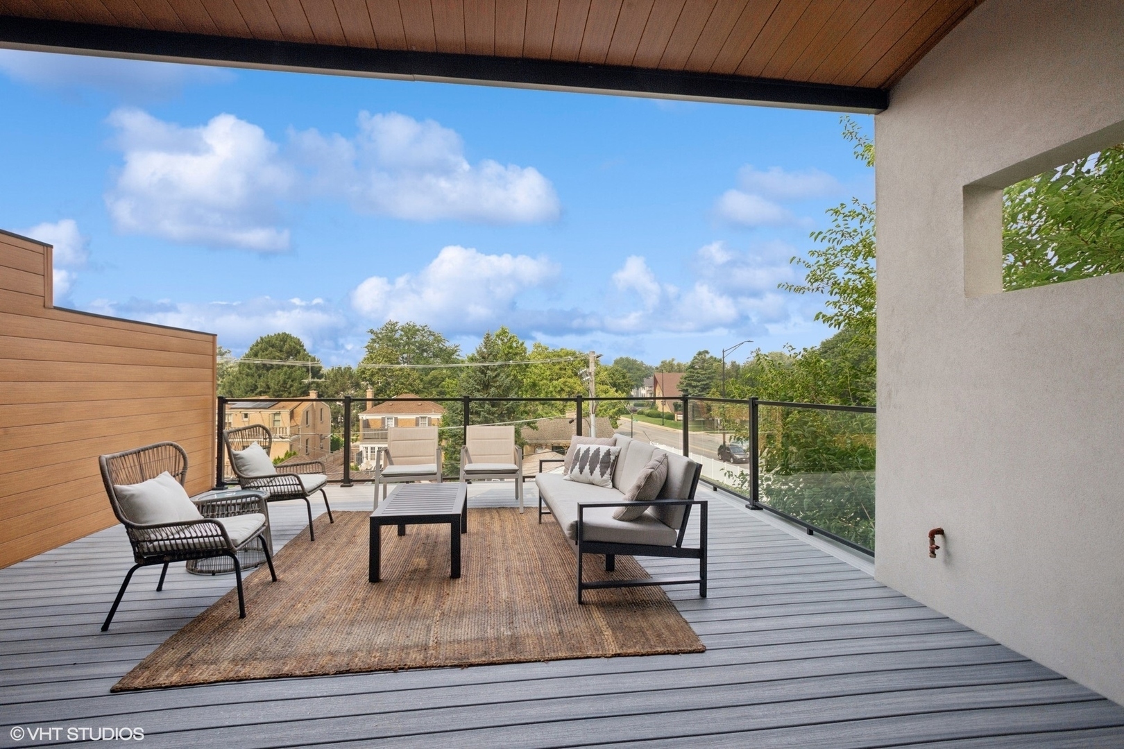 274 N Addison Avenue