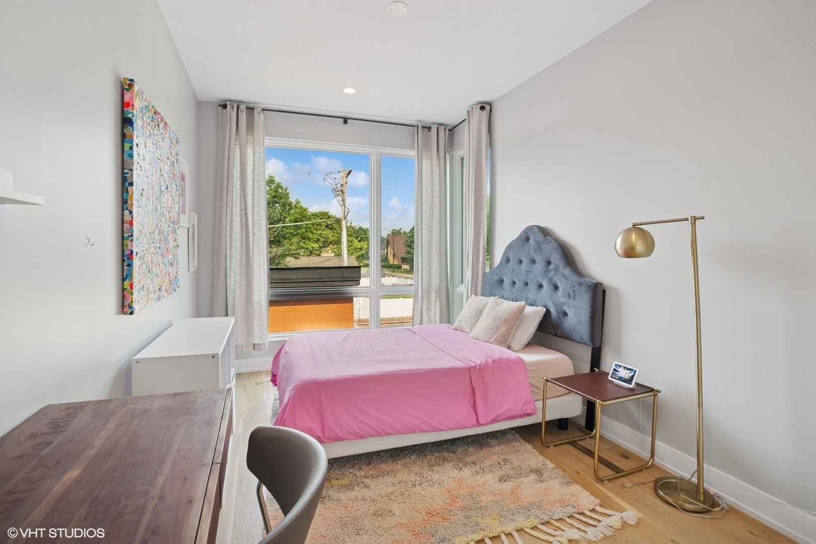 274 N Addison Avenue