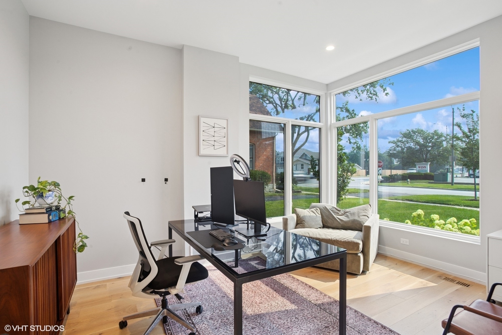 274 N Addison Avenue