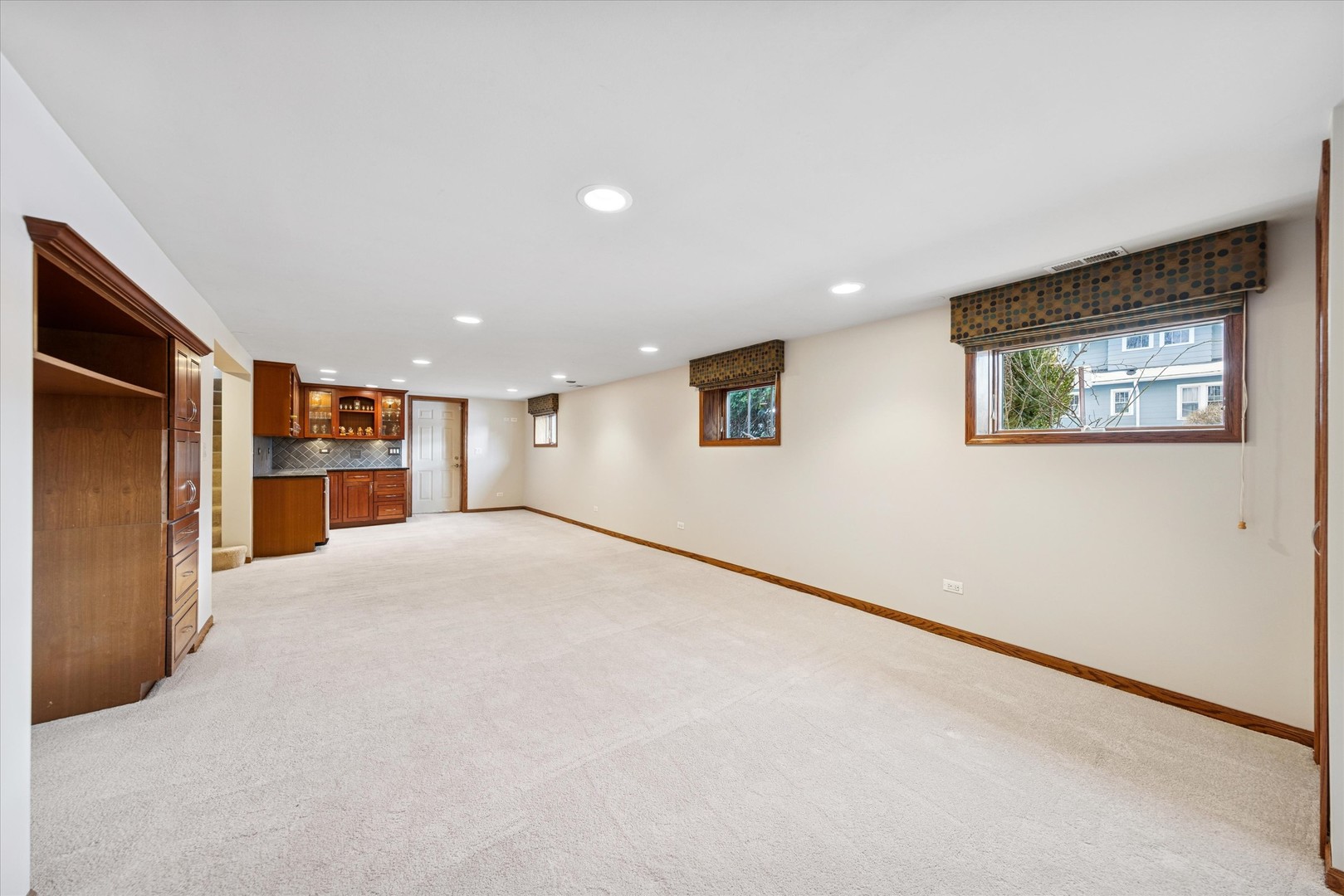 175 N Berteau Avenue