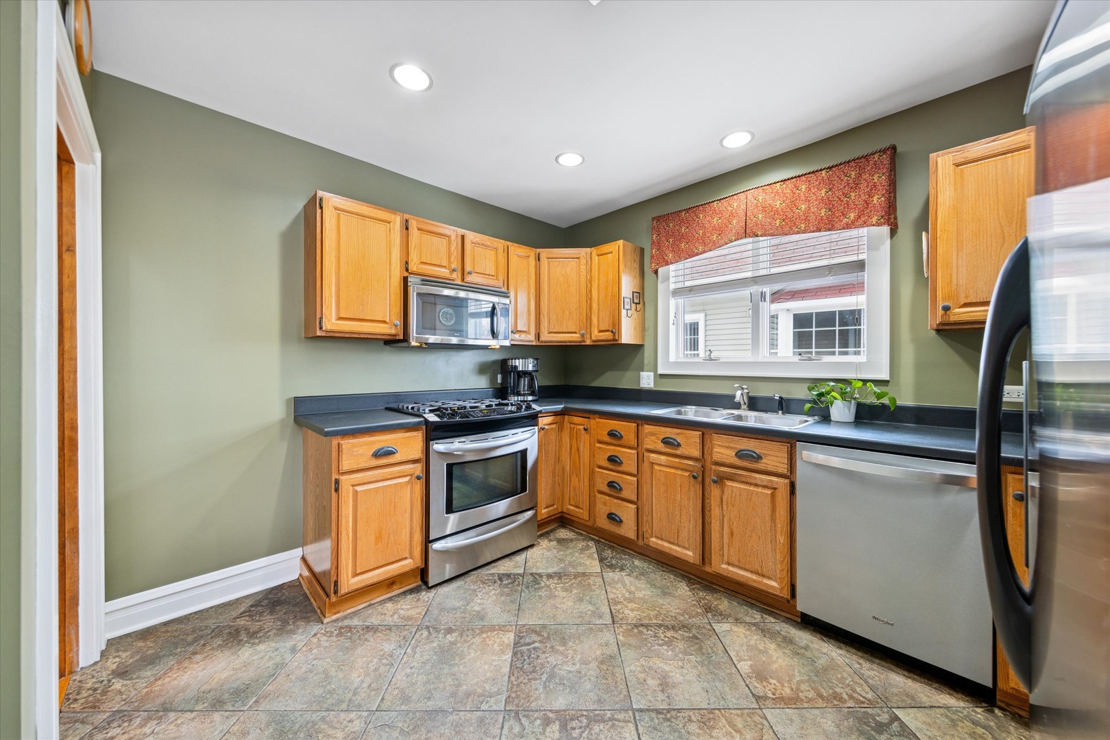 175 N Berteau Avenue