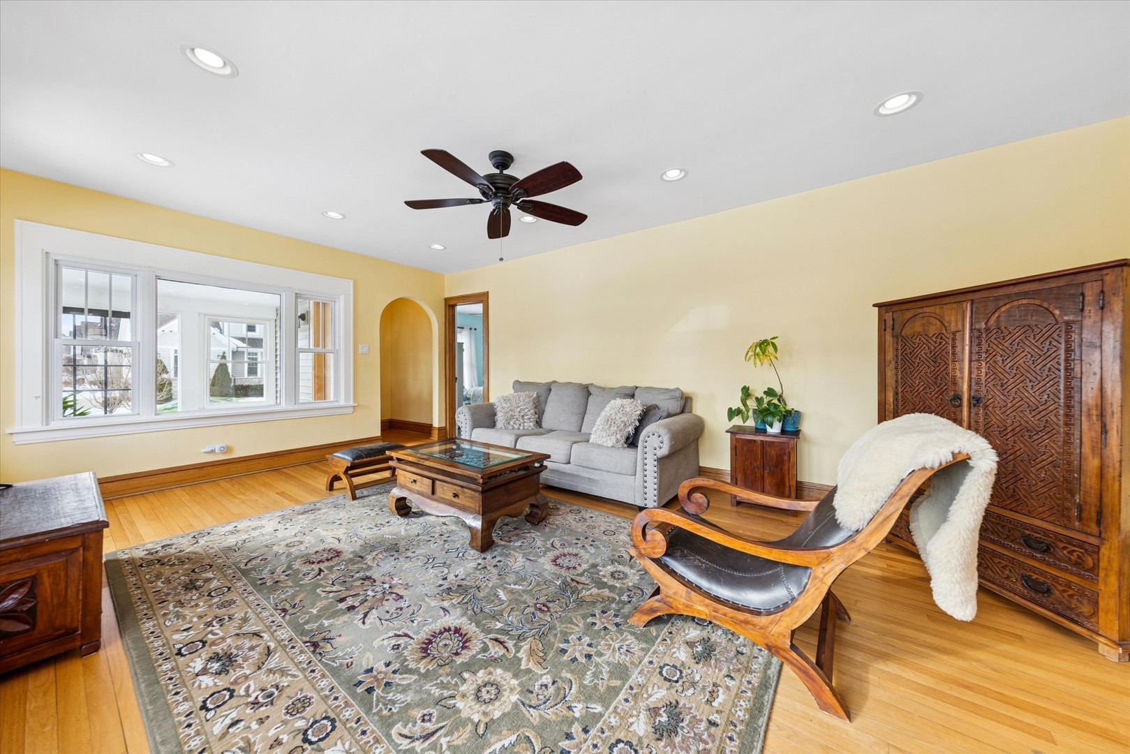 175 N Berteau Avenue