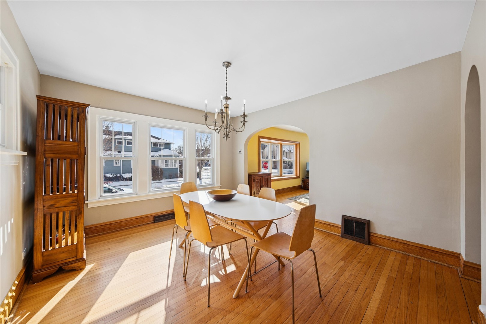 175 N Berteau Avenue