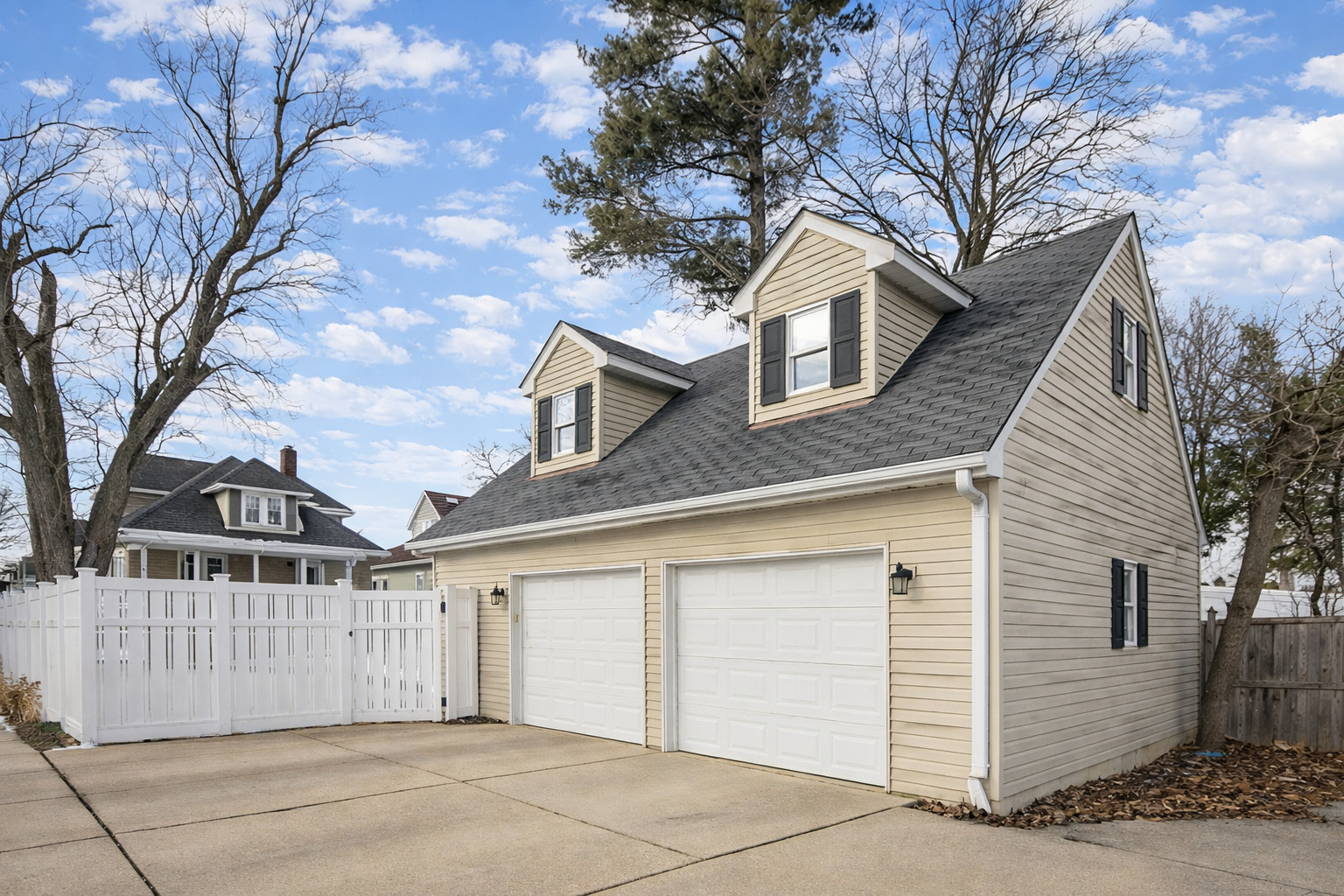 175 N Berteau Avenue