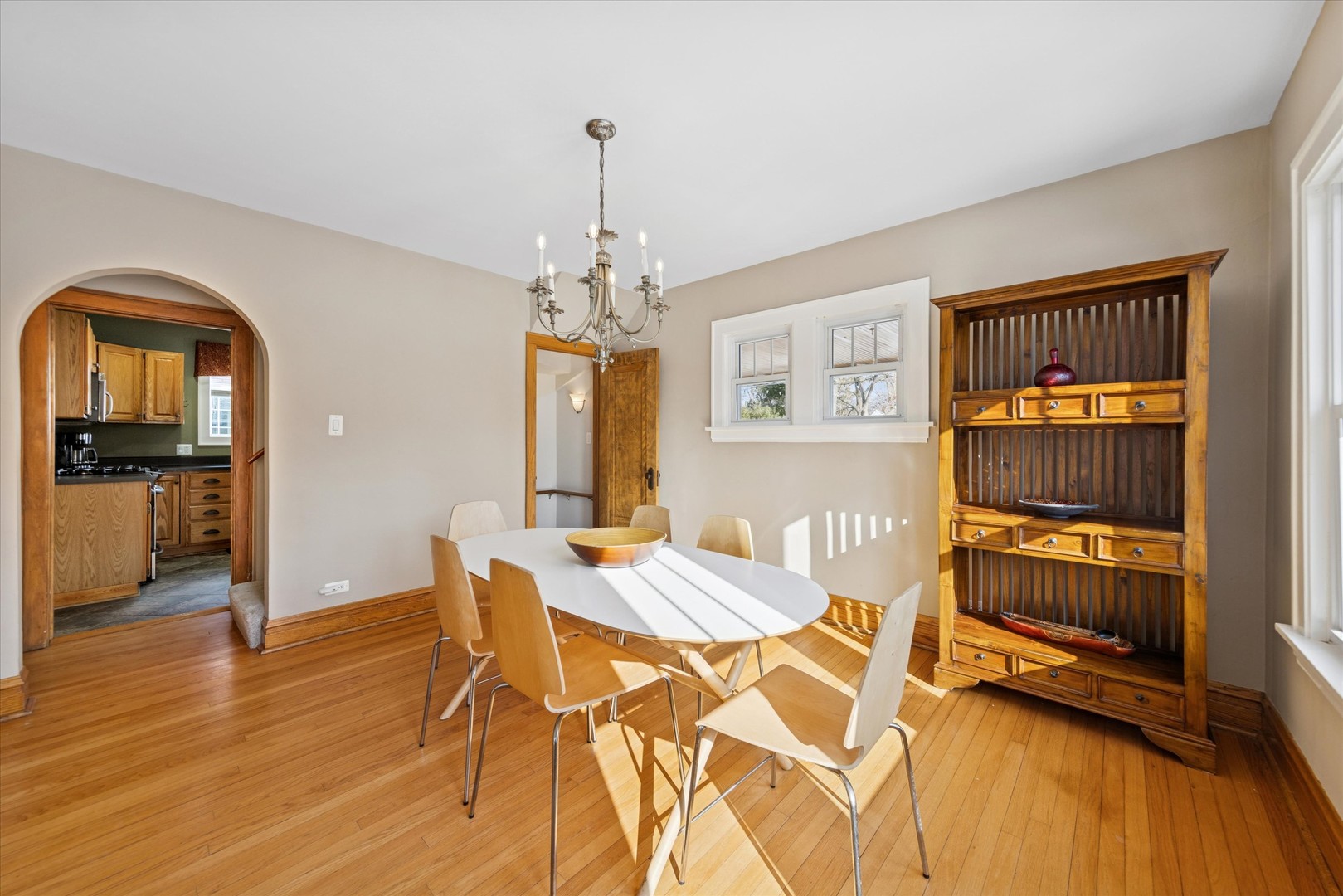 175 N Berteau Avenue