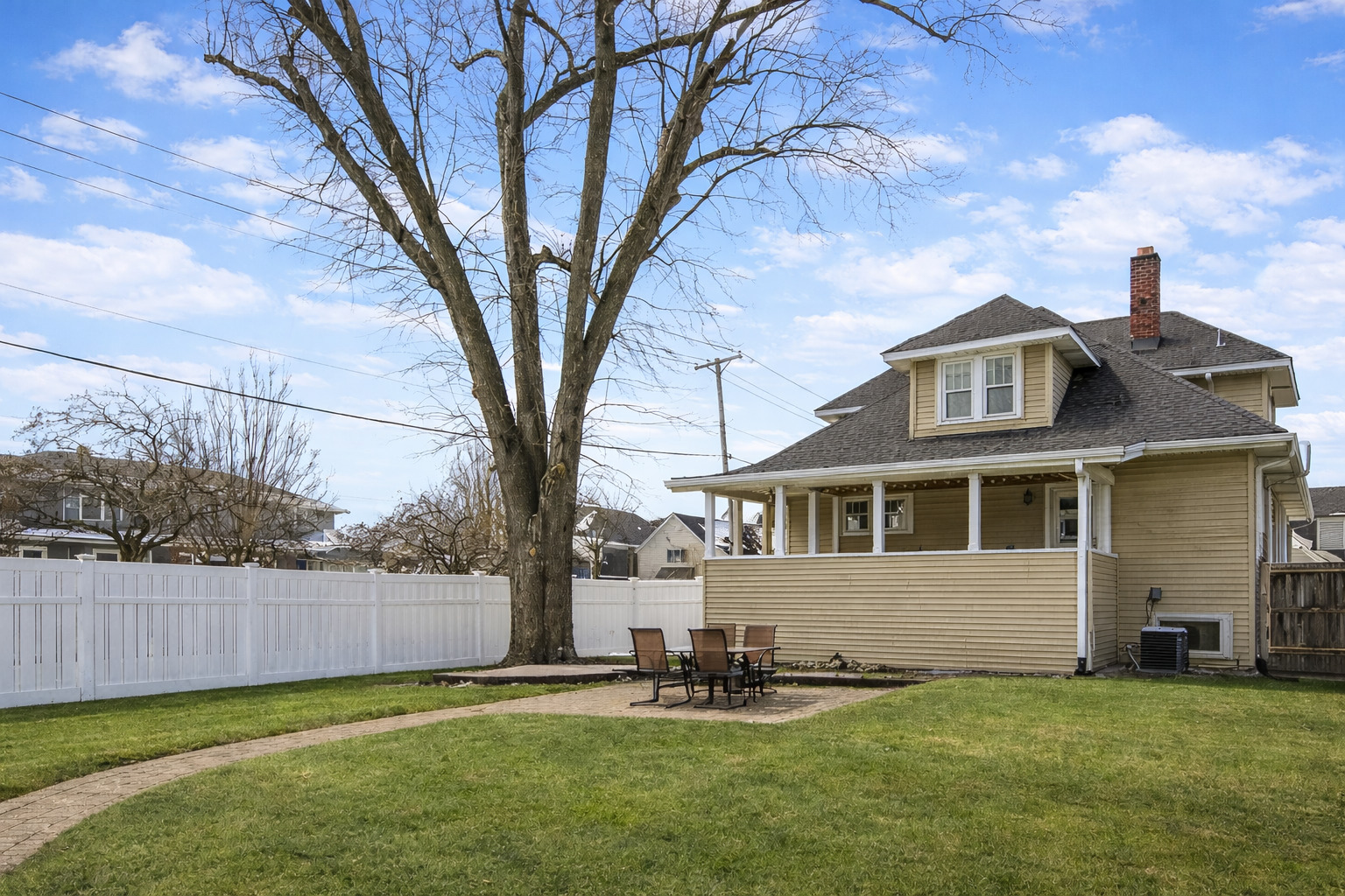 175 N Berteau Avenue