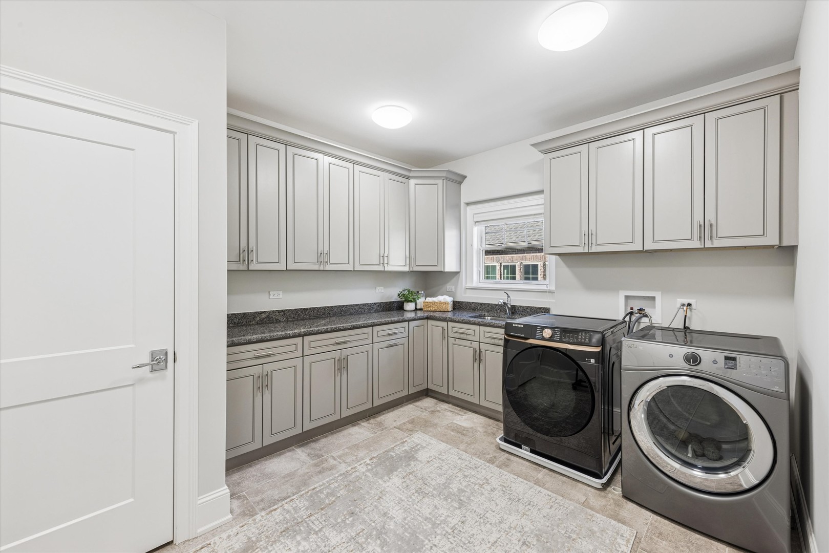 502 S Fairview Avenue