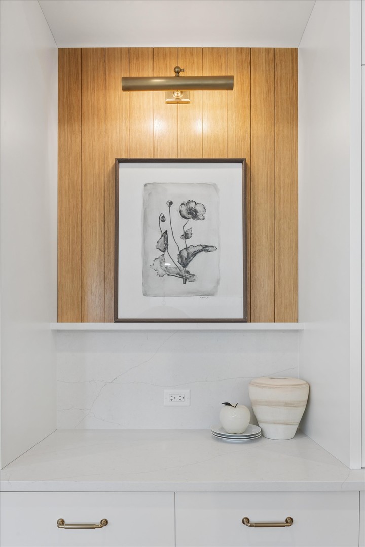 580 S Kearsage Avenue