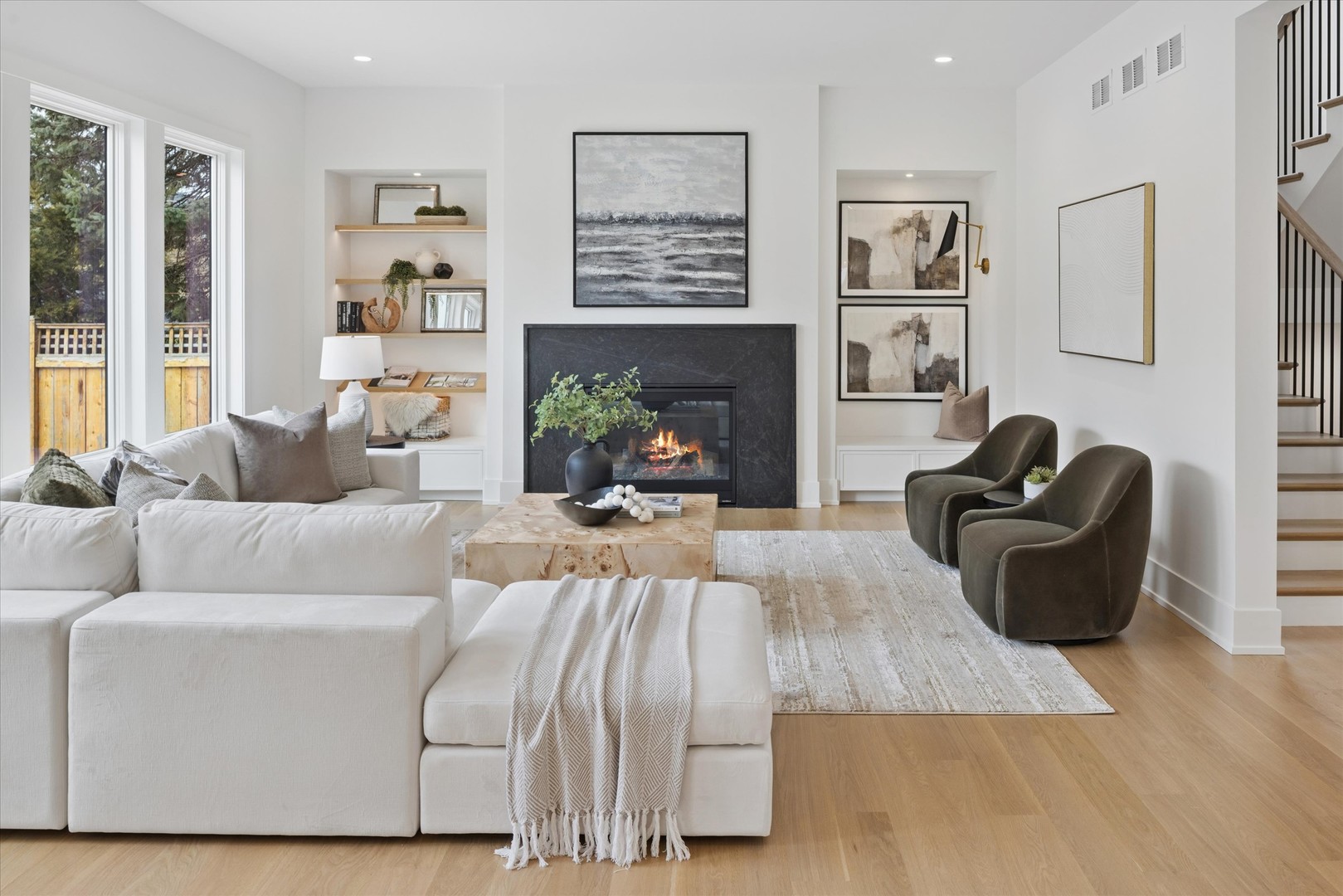 580 S Kearsage Avenue