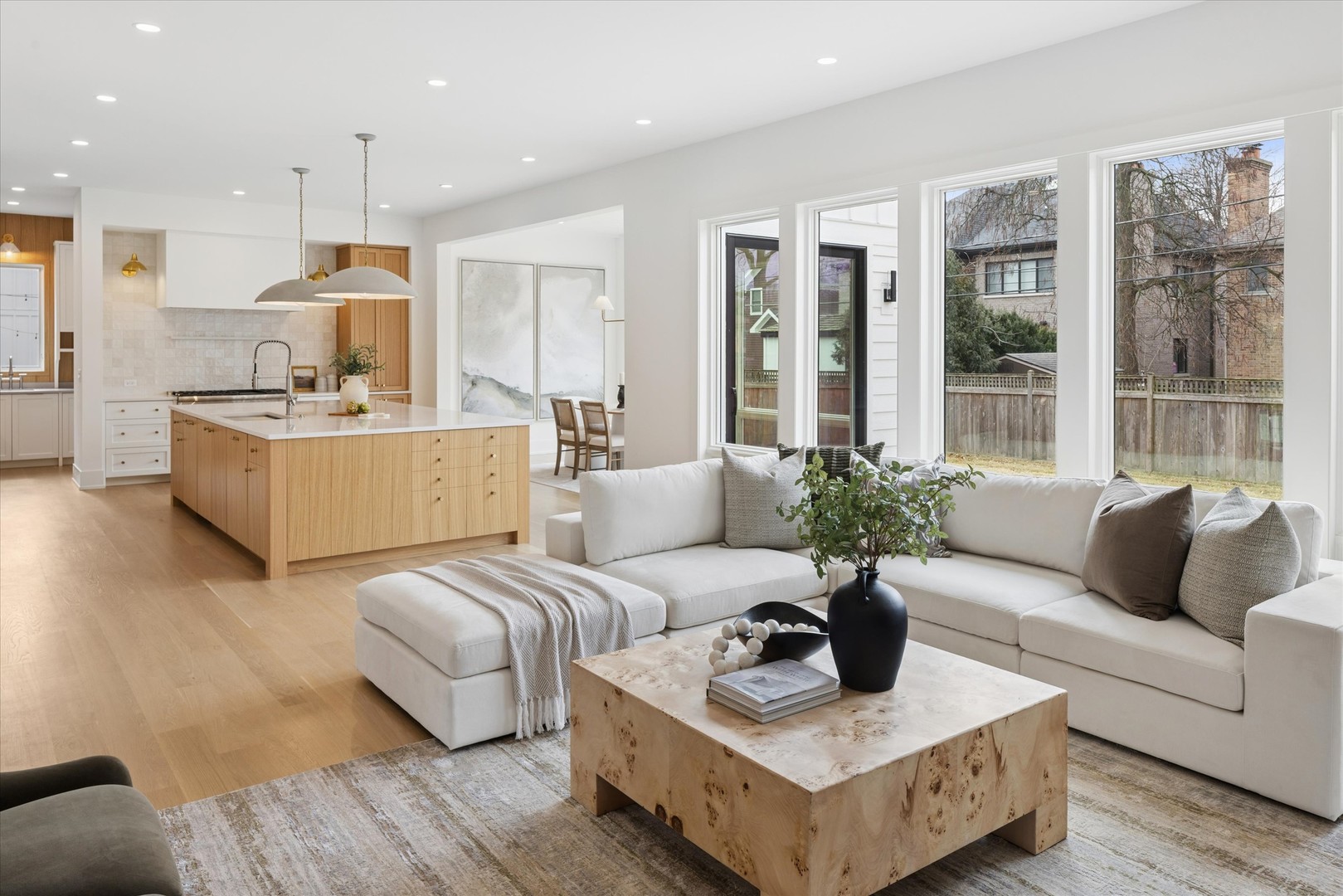 580 S Kearsage Avenue