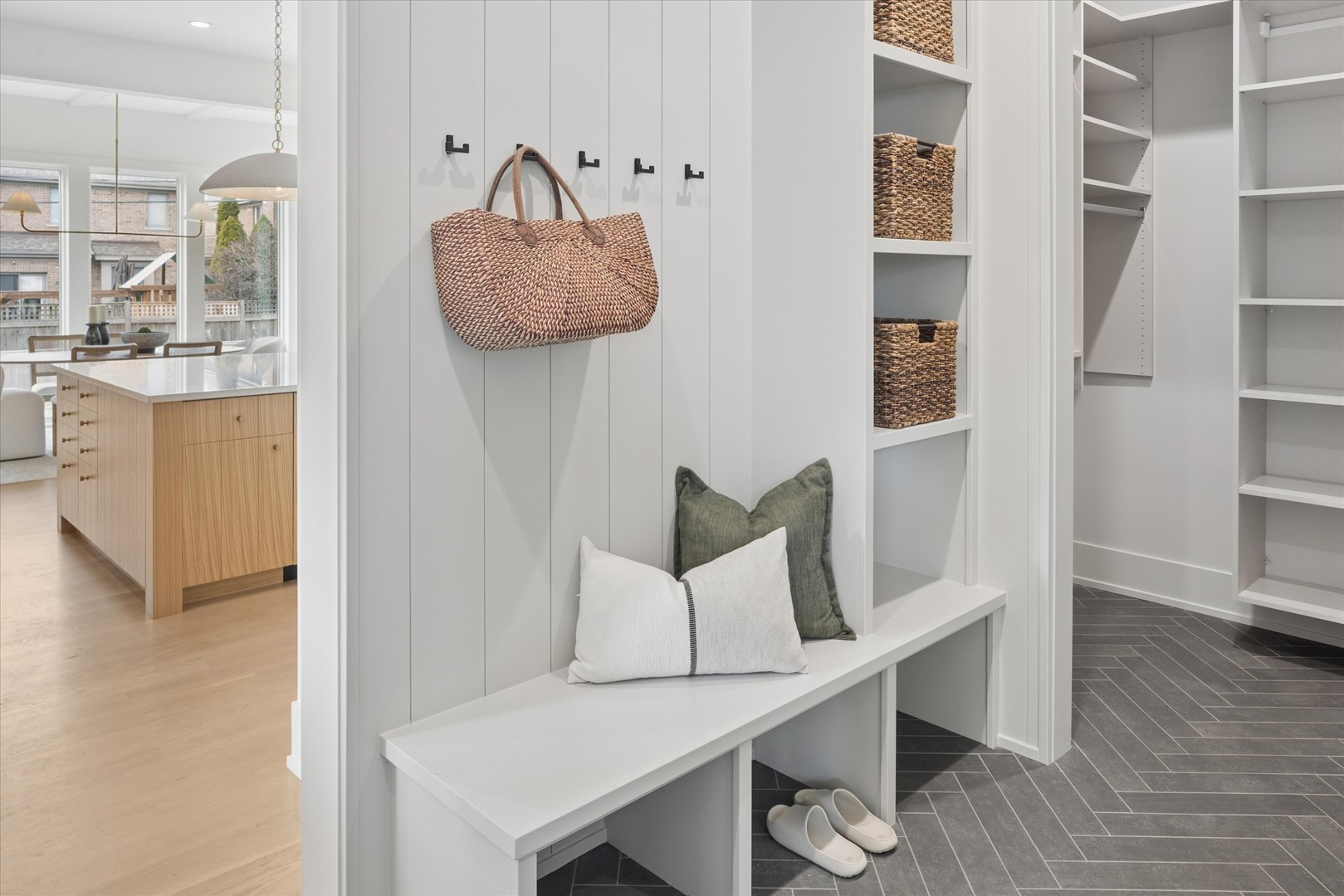 580 S Kearsage Avenue