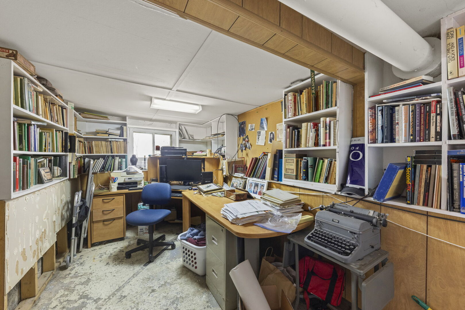 2646 N Mont Clare Avenue