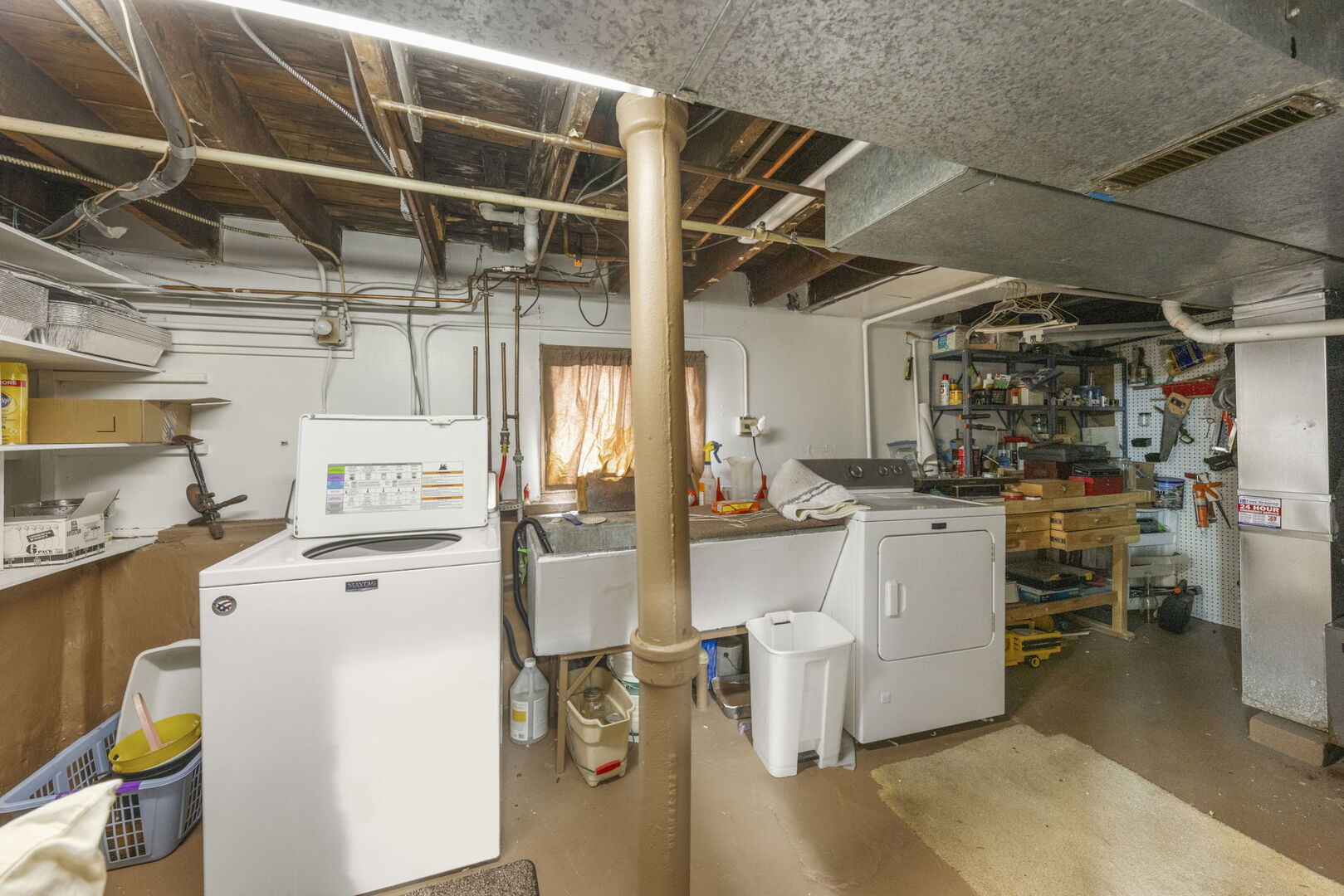 2646 N Mont Clare Avenue