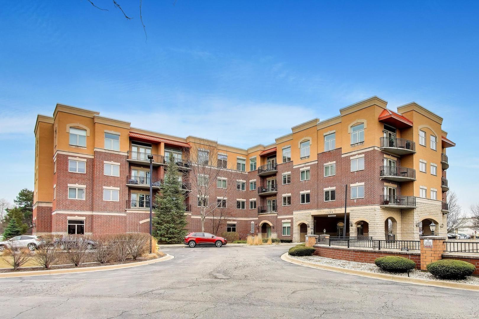 1200 N Foxdale Drive Unit: 100
