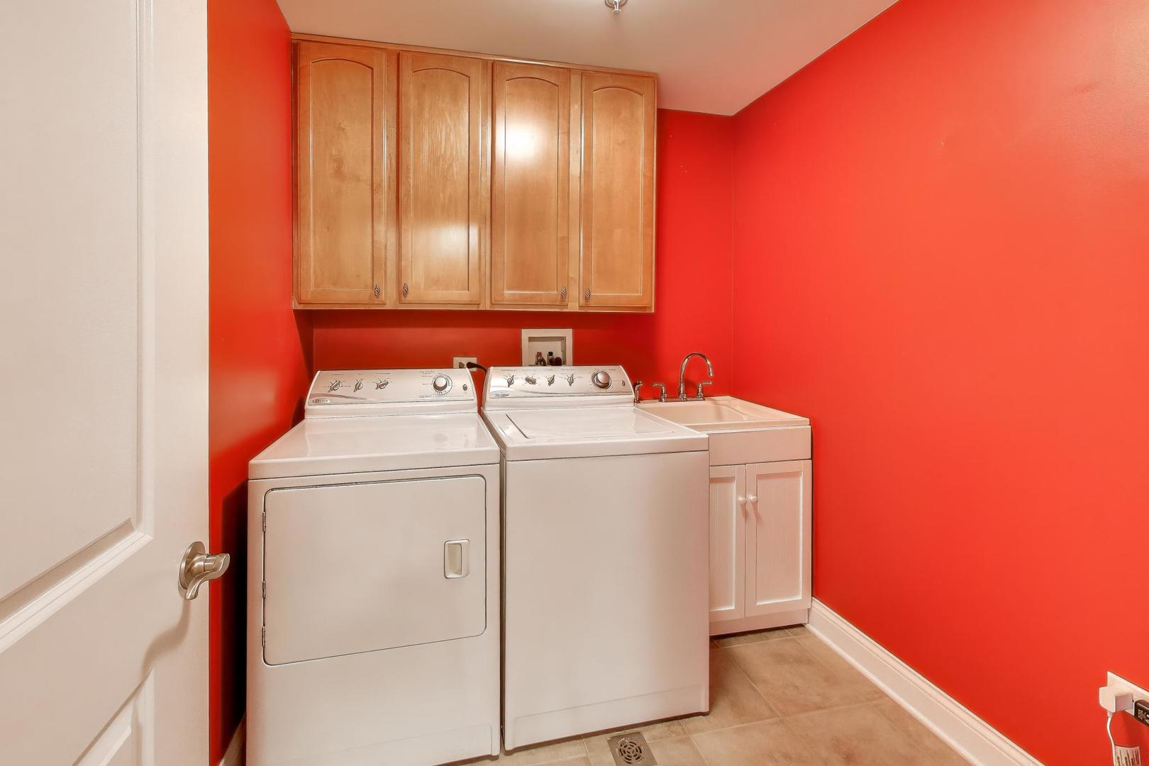 1200 N Foxdale Drive Unit: 100