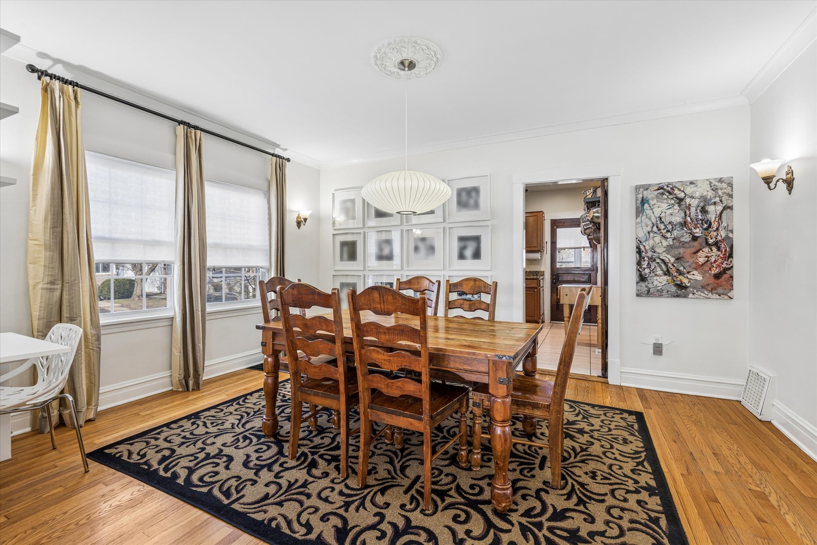 293 N Illinois Street