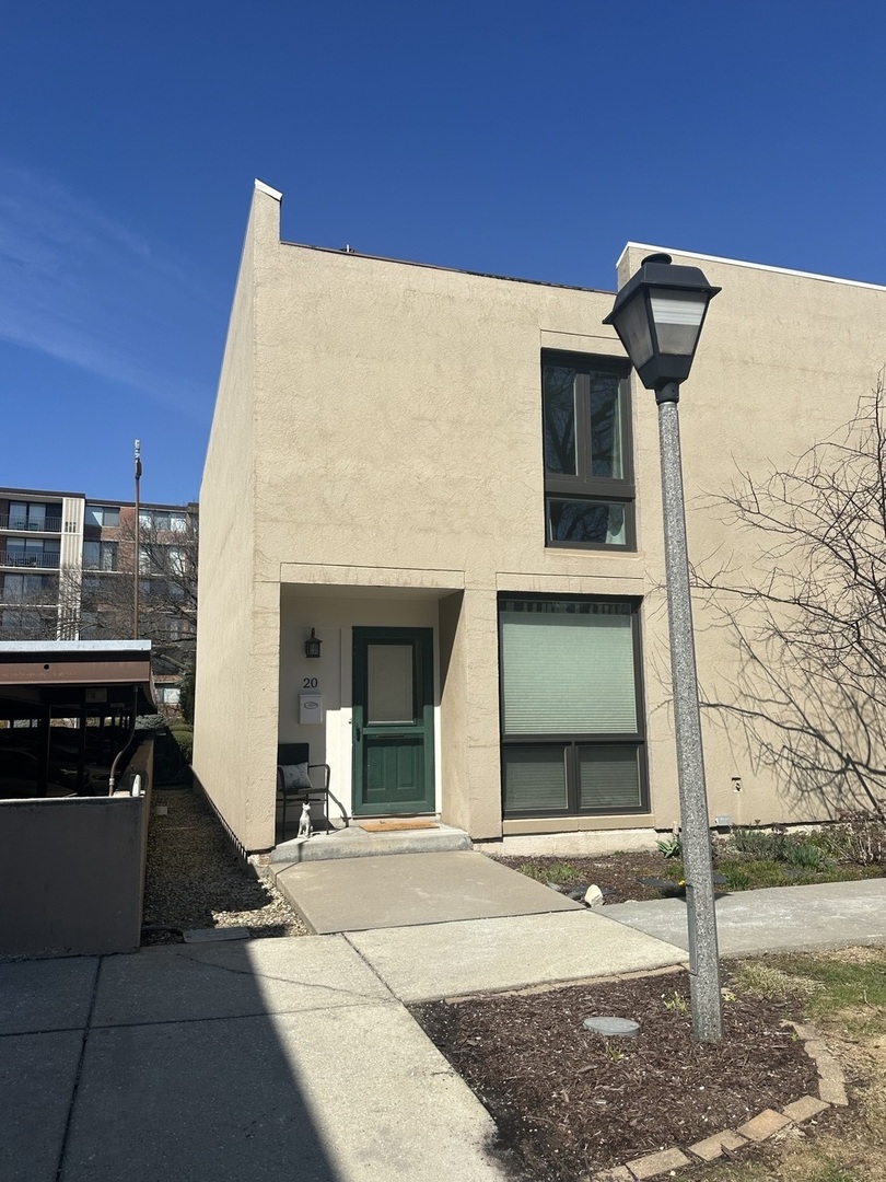 20 Oak Tree Court Unit: 20