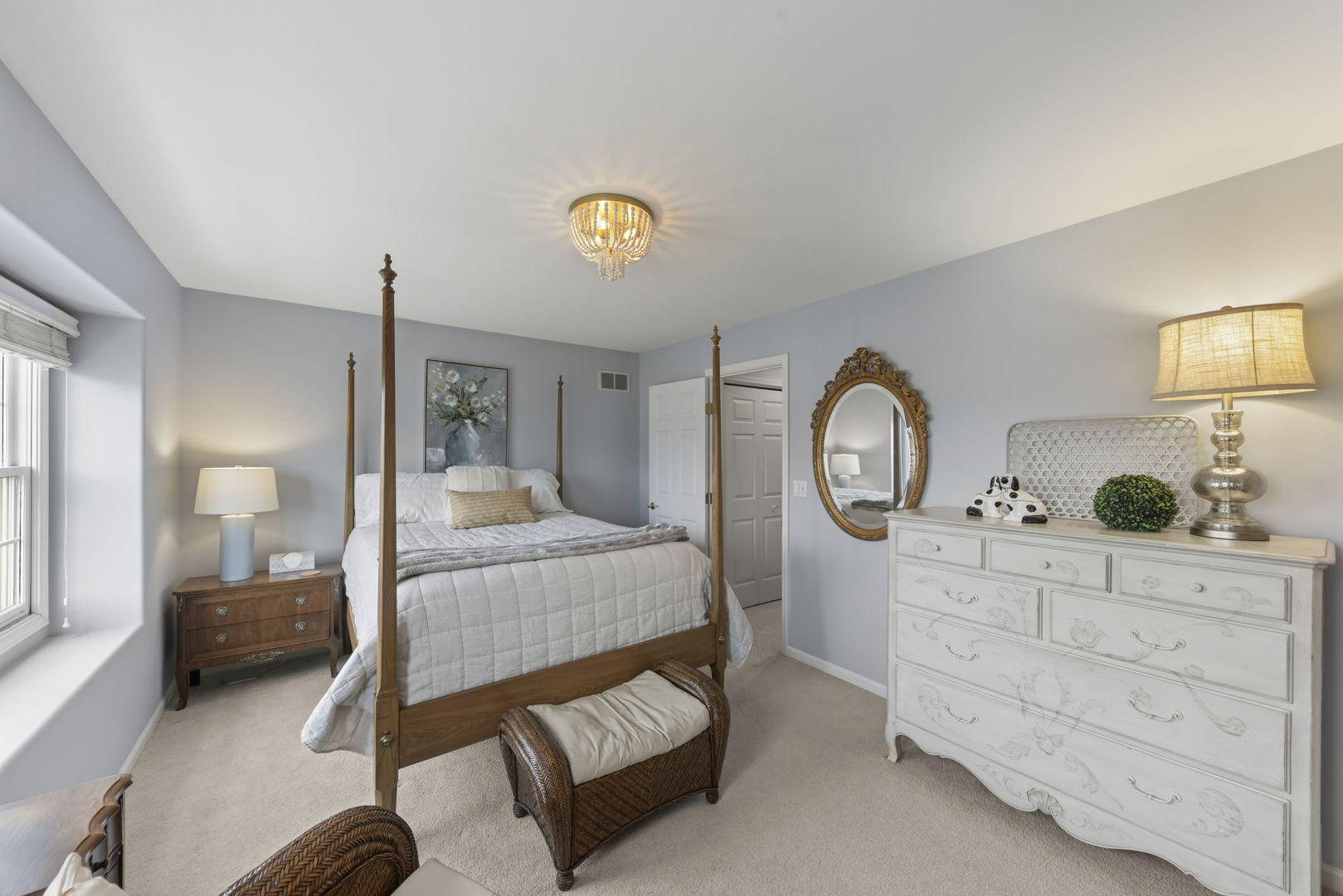 216 N Addison Avenue