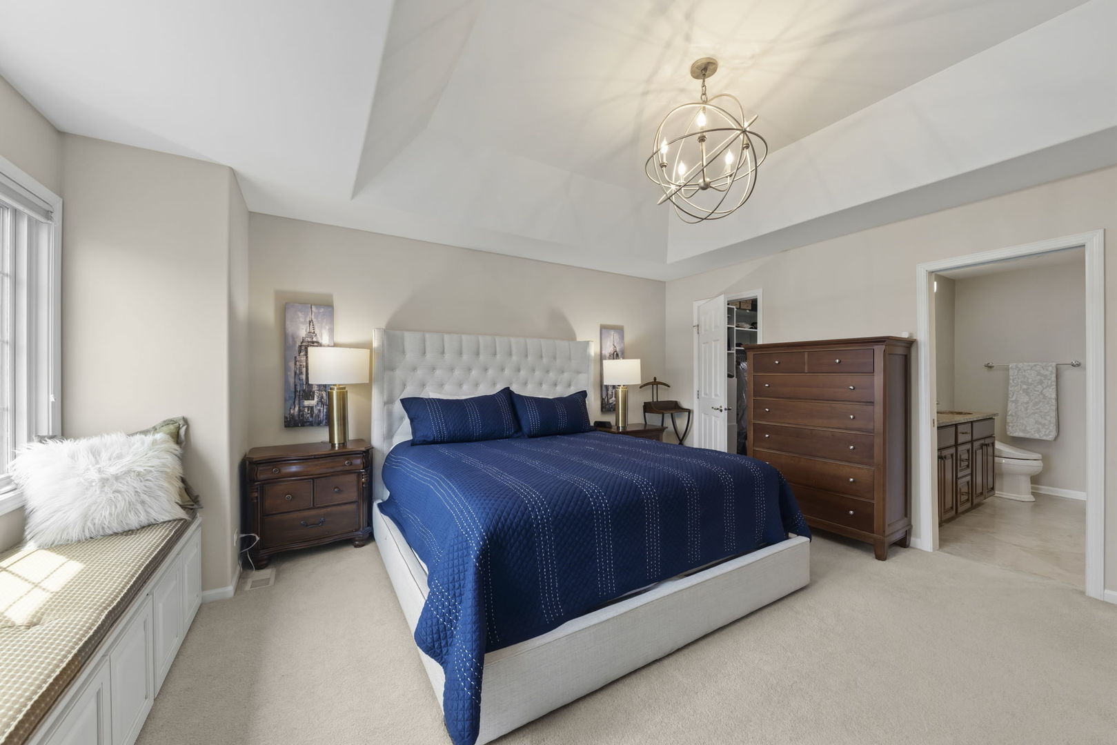 216 N Addison Avenue