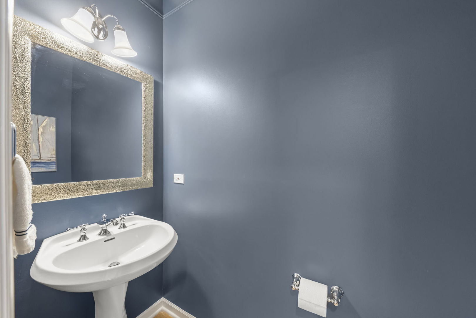 216 N Addison Avenue