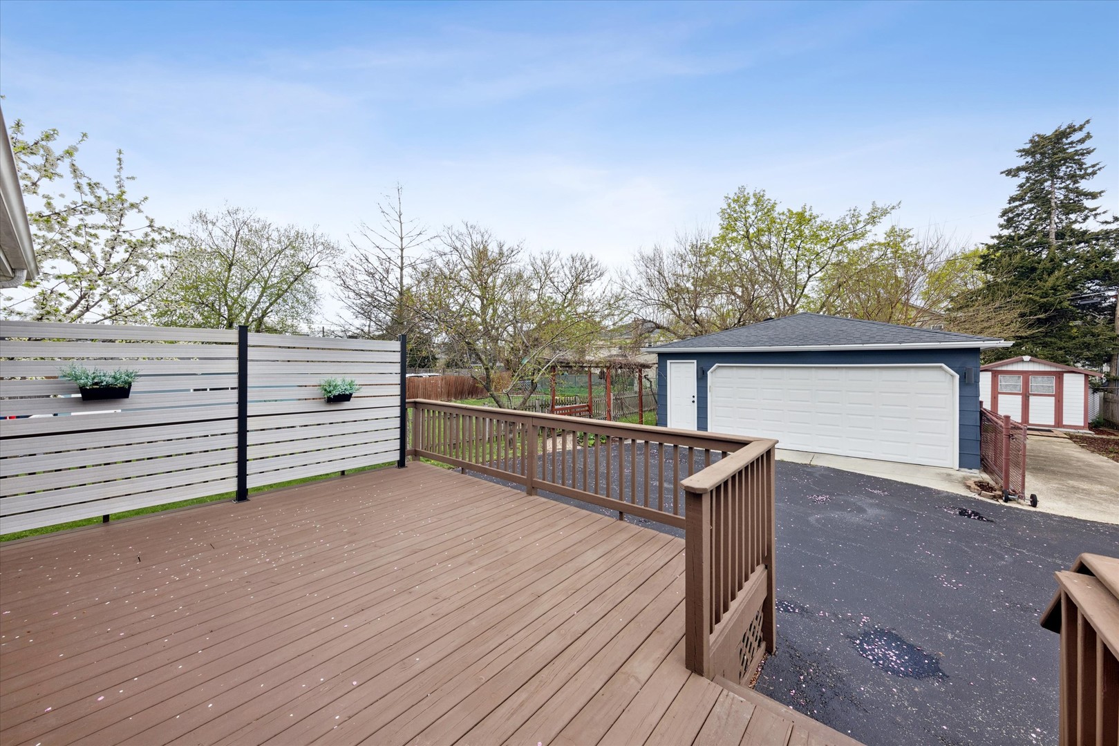 123 E Columbia Avenue