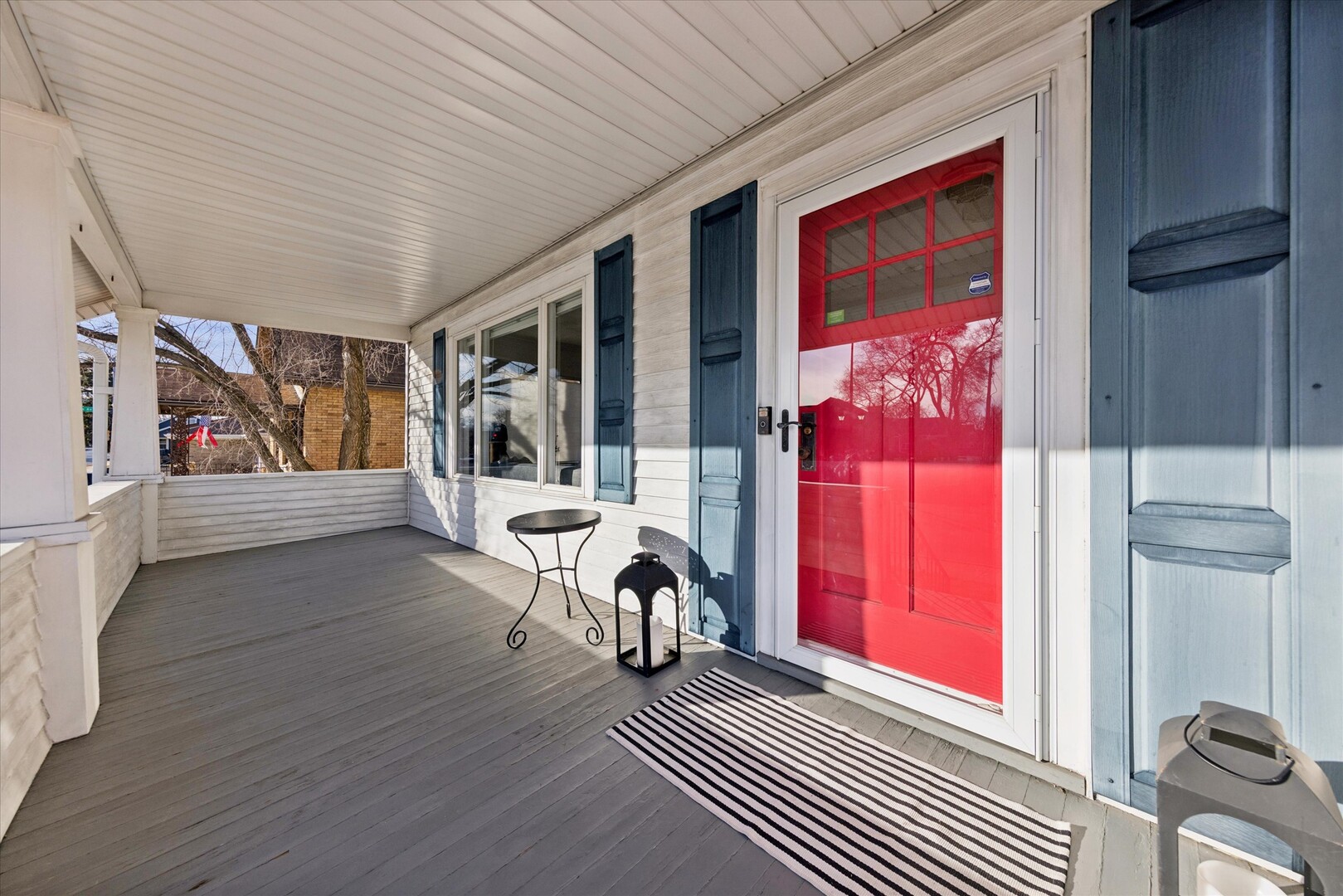 275 W North Avenue