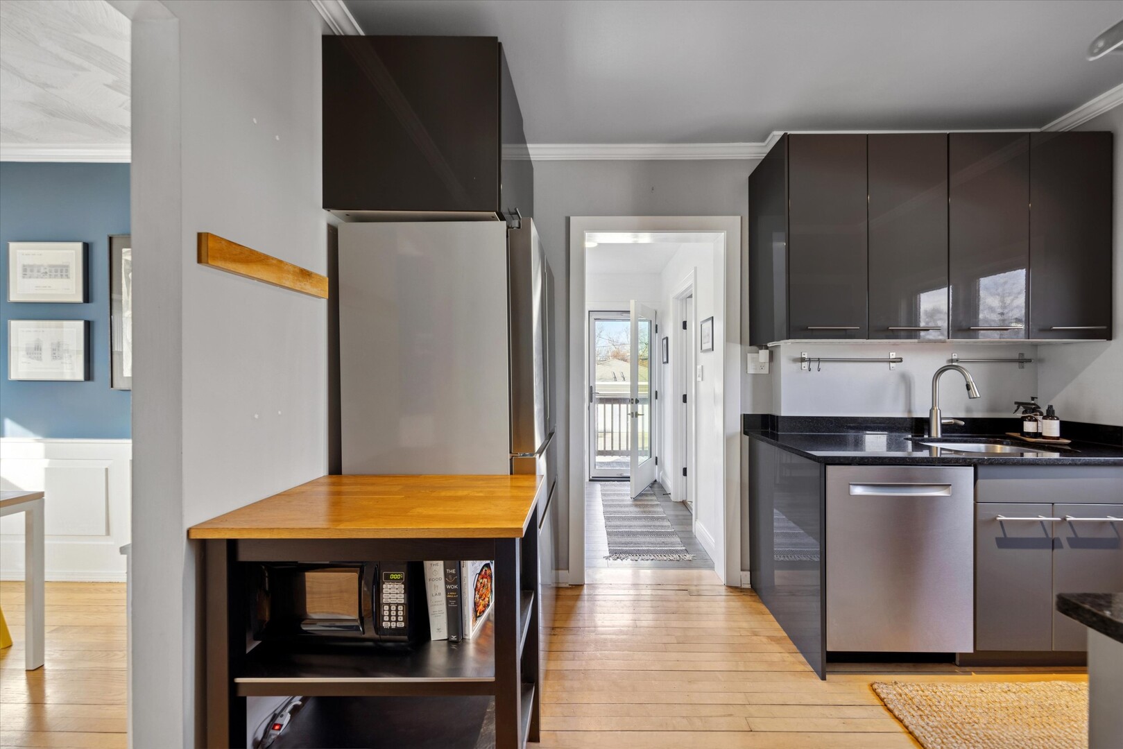 275 W North Avenue