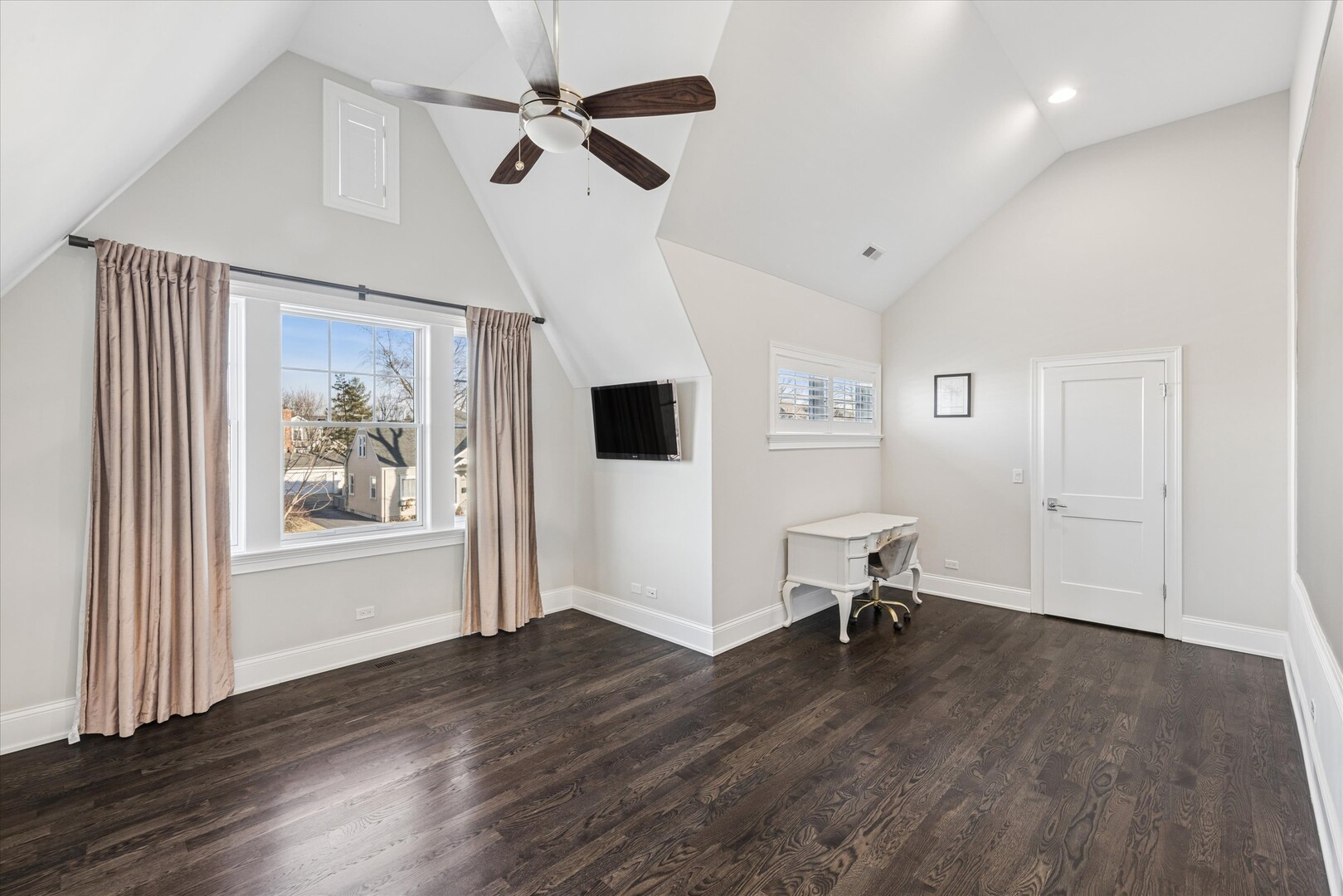 502 S Fairview Avenue