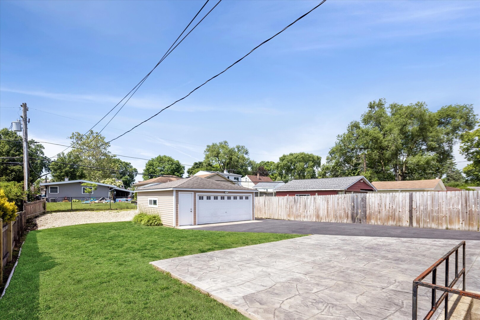 408 W Commonwealth Lane