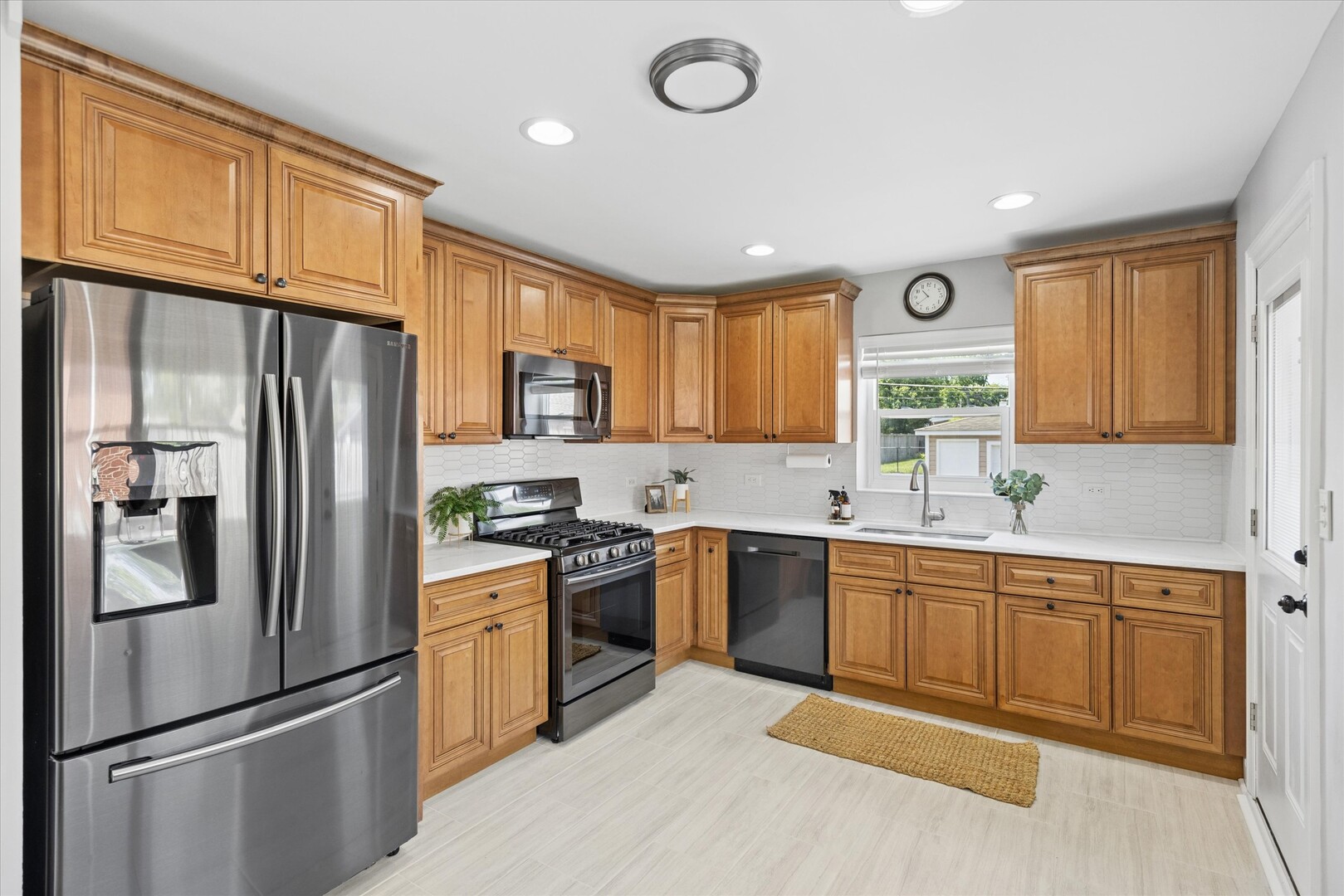 408 W Commonwealth Lane