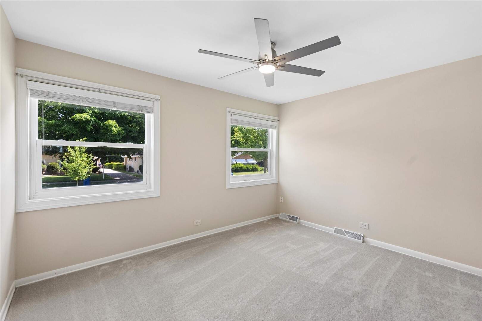 408 W Commonwealth Lane