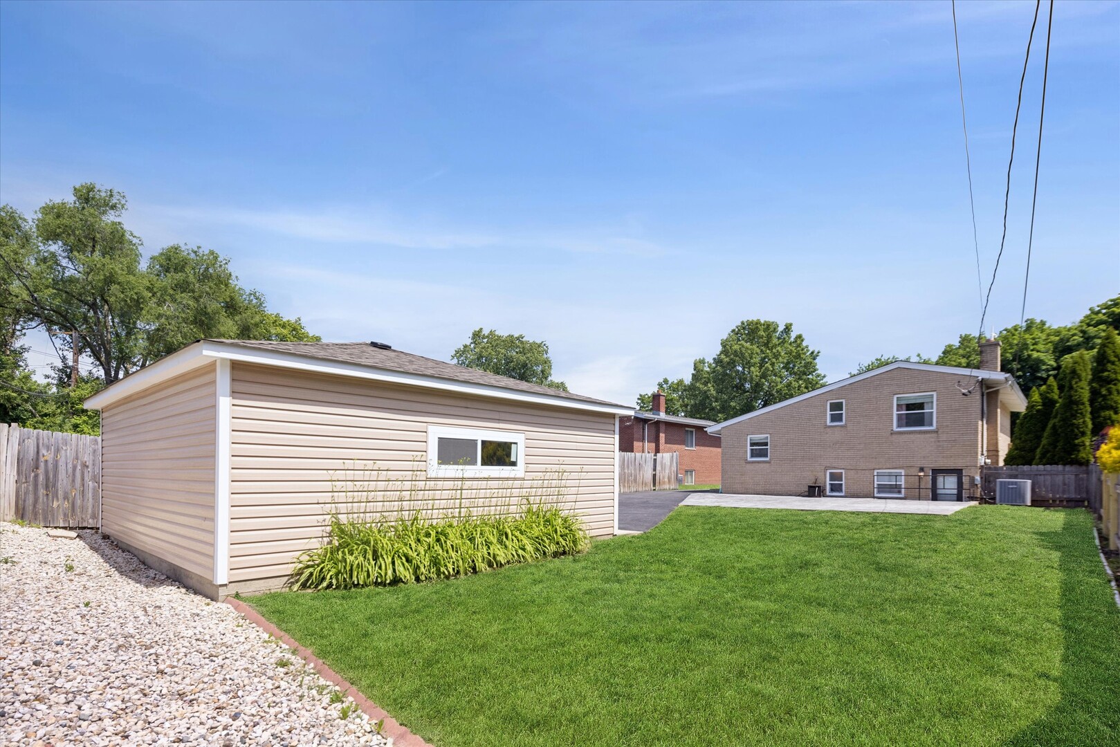 408 W Commonwealth Lane
