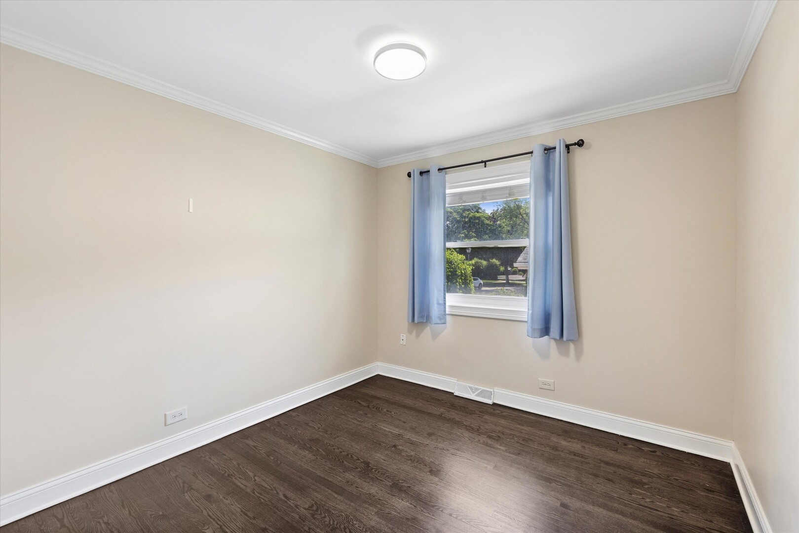408 W Commonwealth Lane