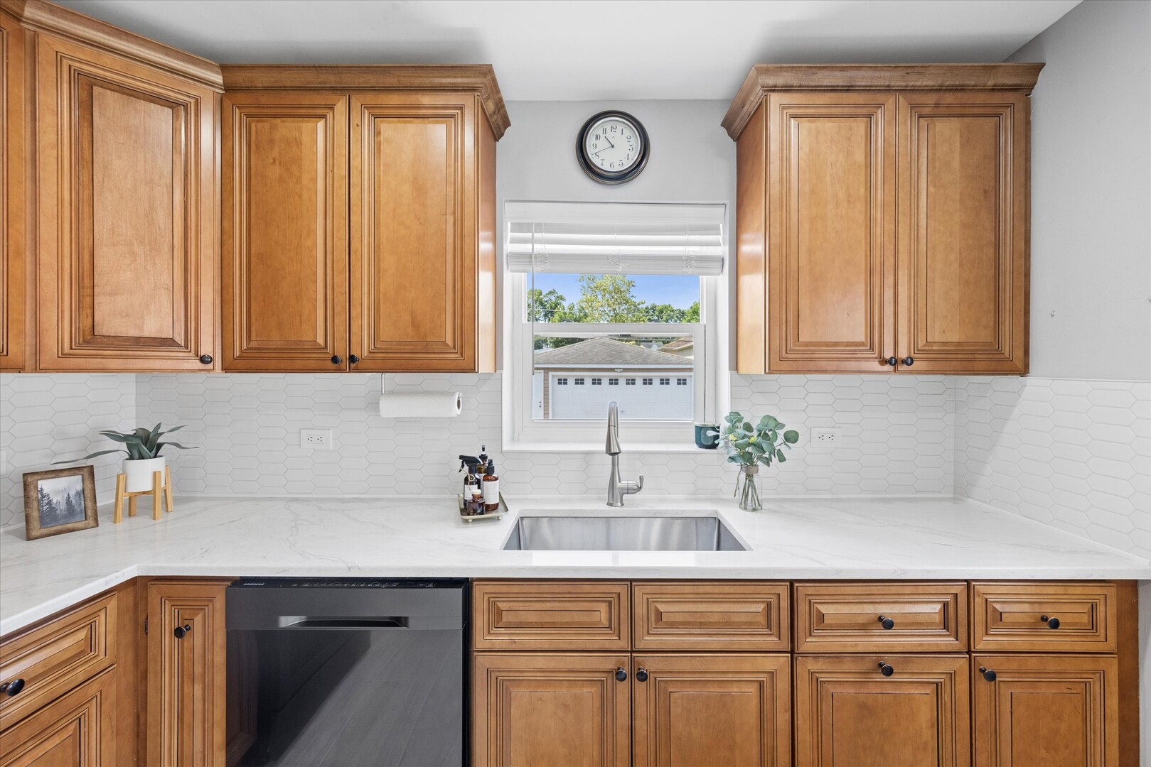 408 W Commonwealth Lane