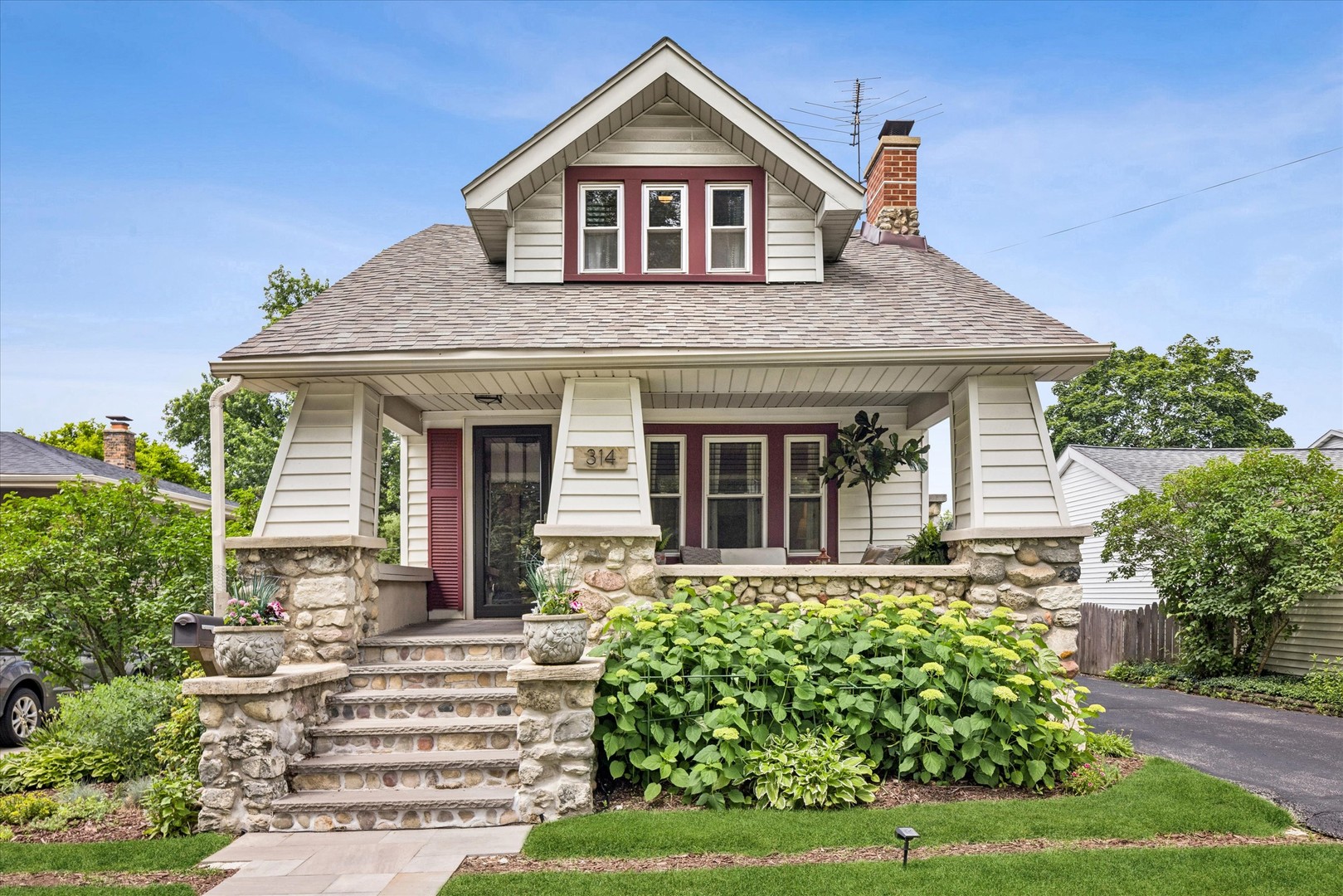 314 S Brewster Avenue