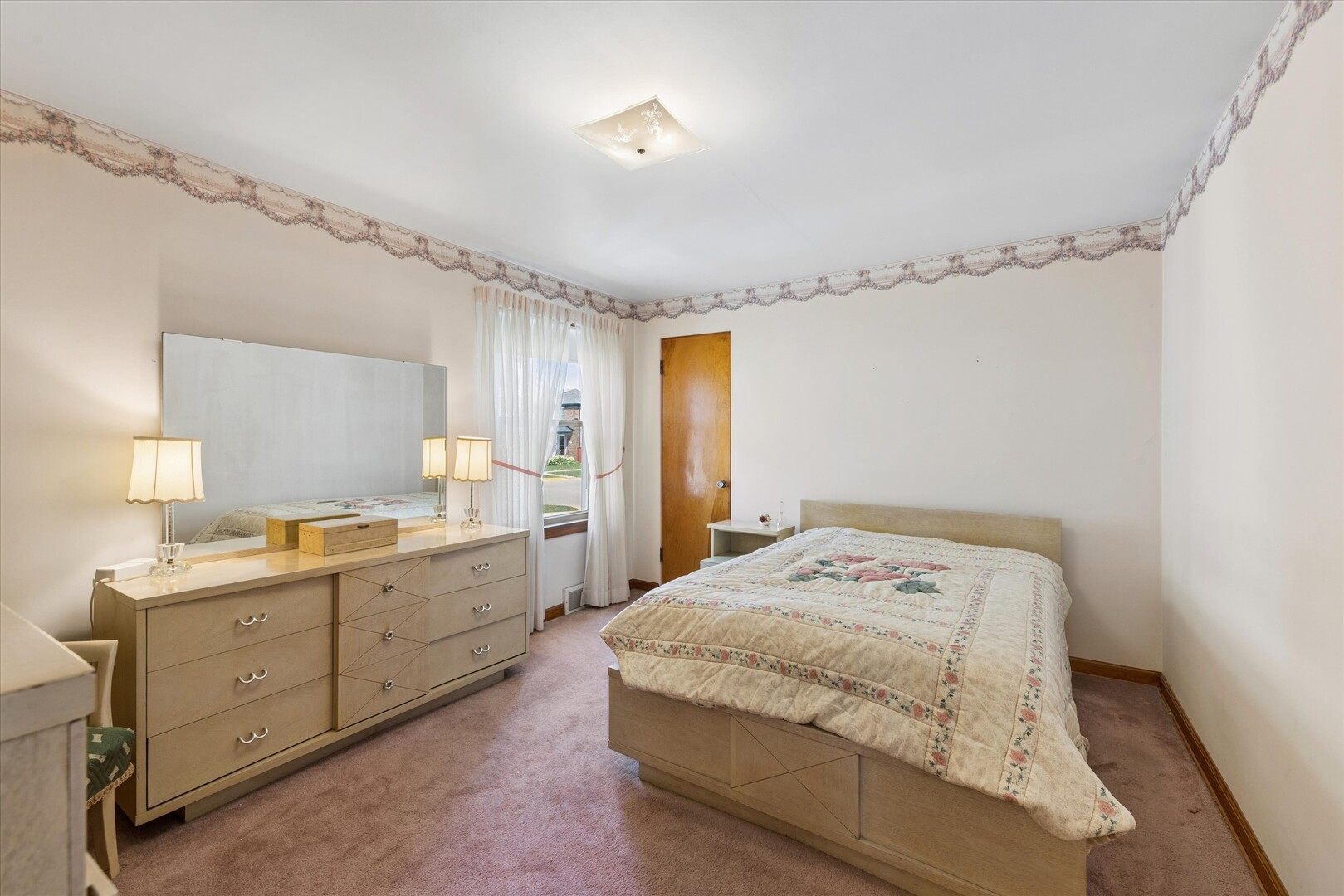 3402 S 58th Court