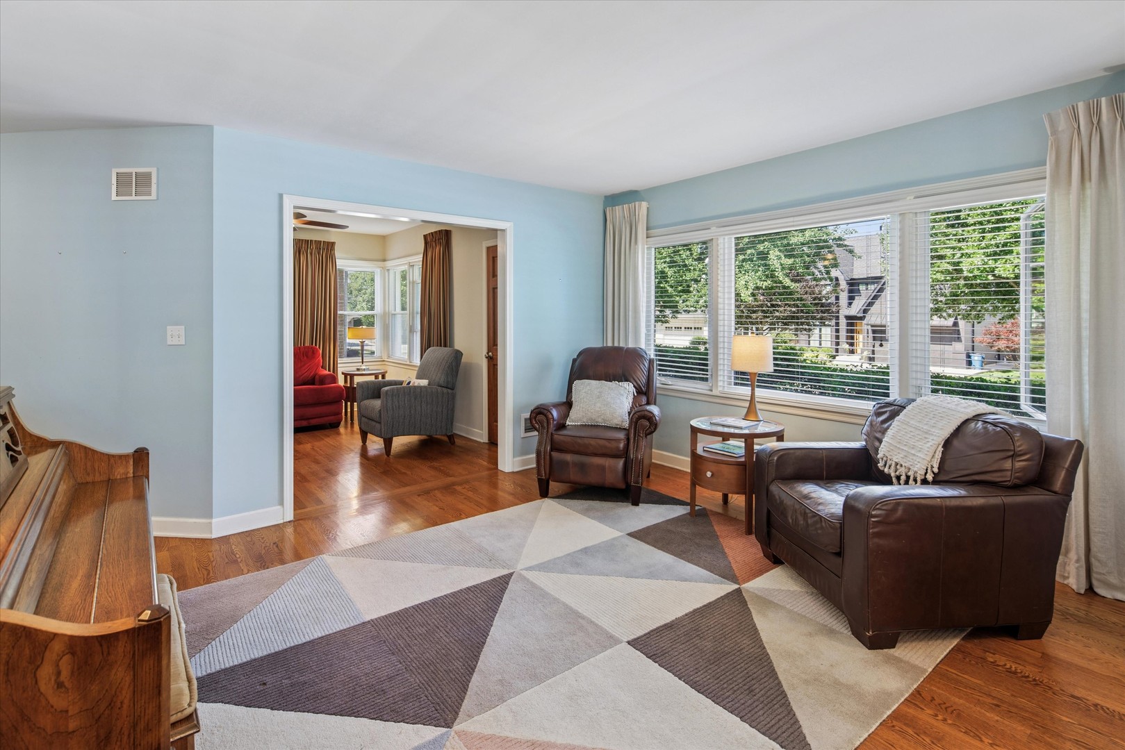 605 S Fern Avenue