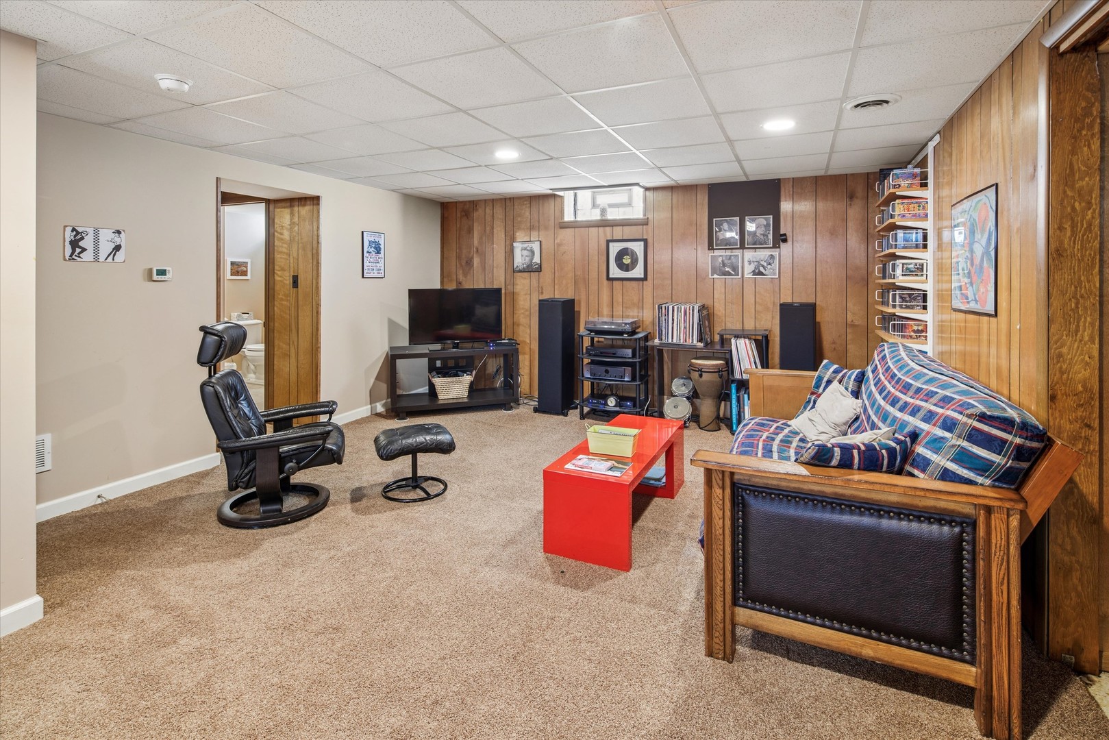 605 S Fern Avenue